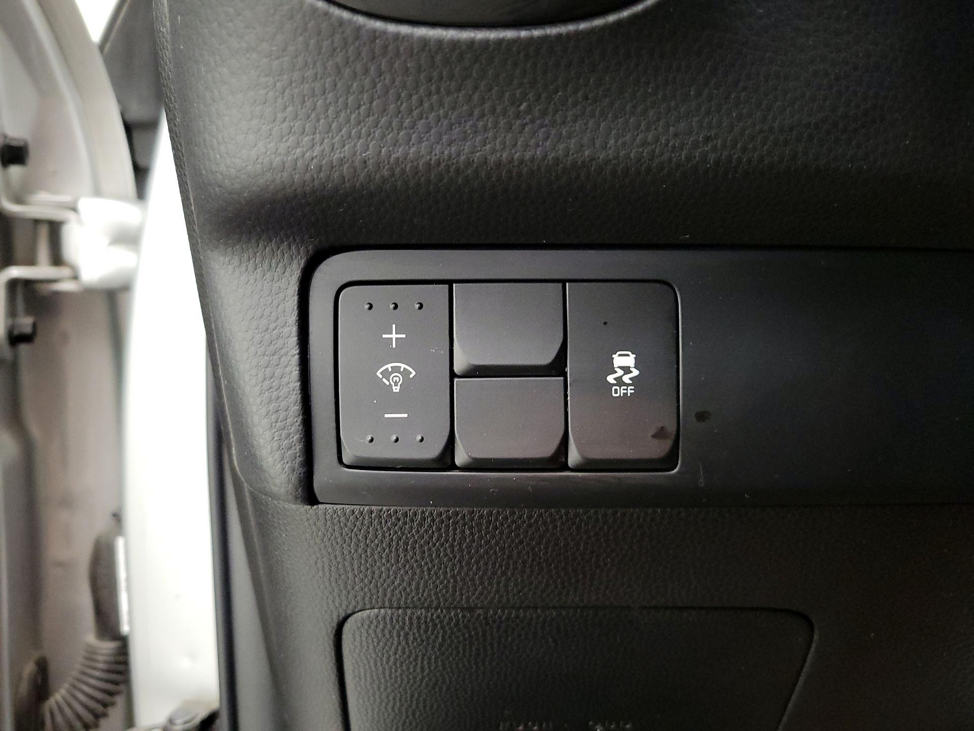 Thumbnail: 2018 Kia Soul - 13