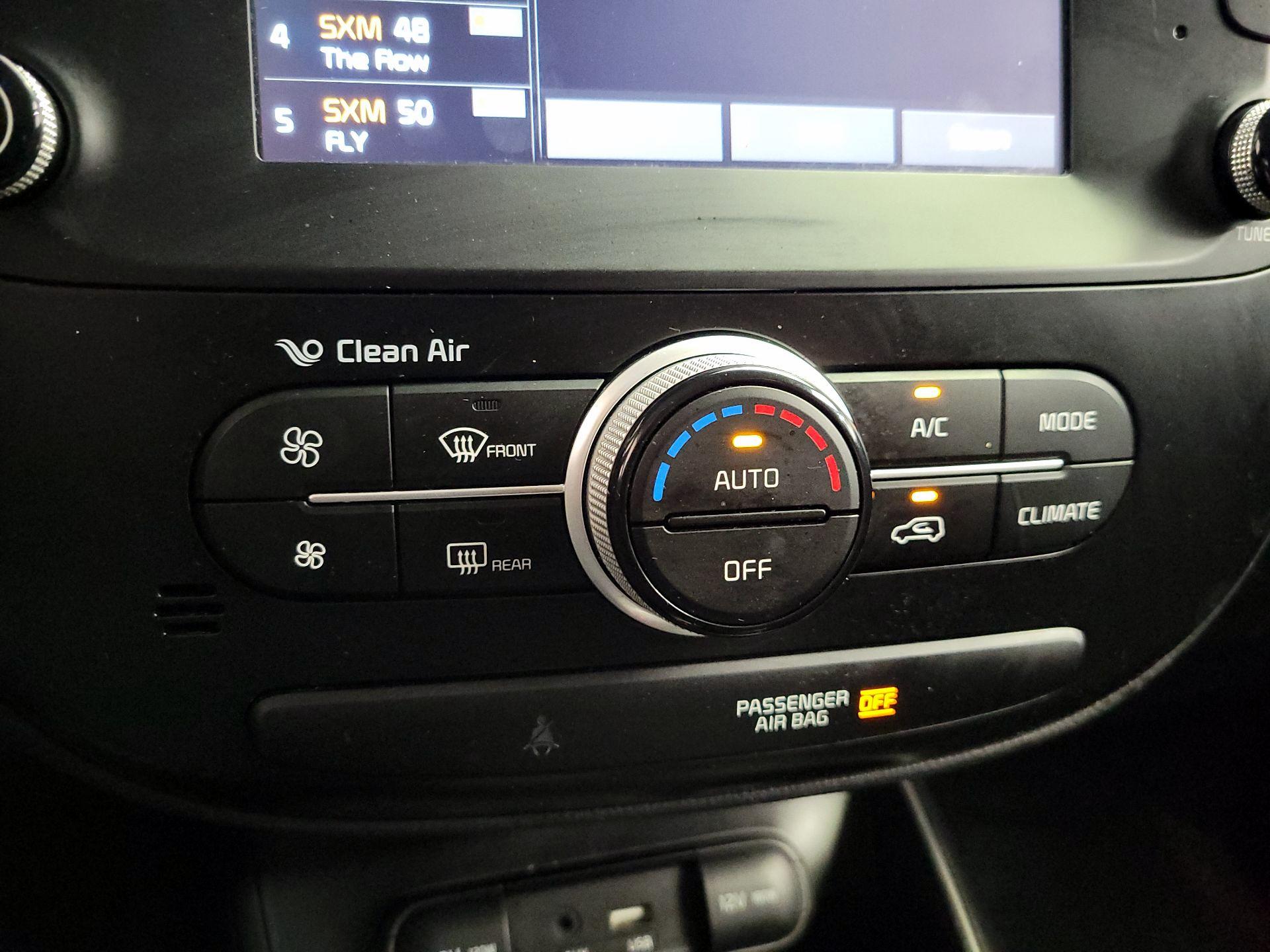 Thumbnail: 2018 Kia Soul - 16