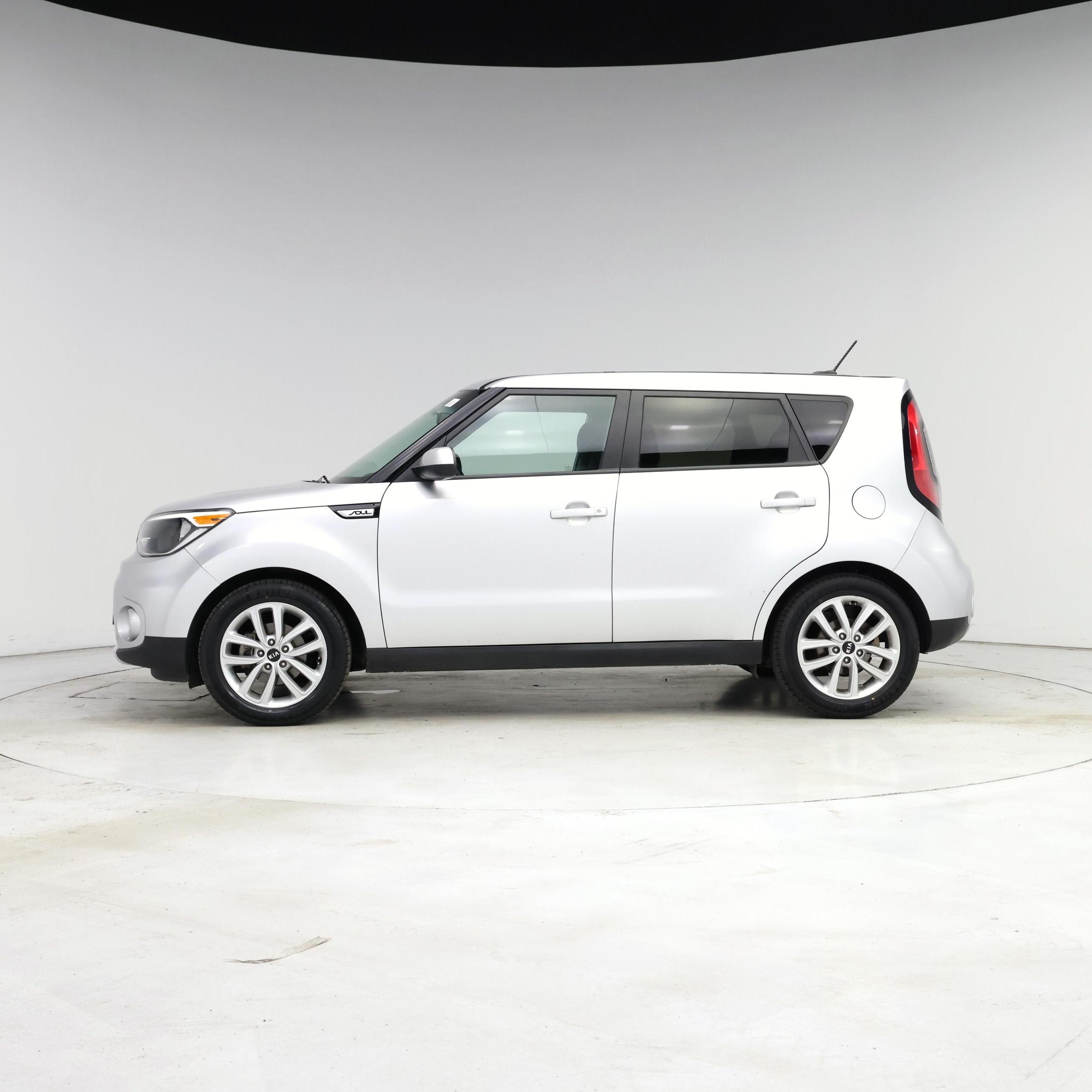 Thumbnail: 2018 Kia Soul - 3