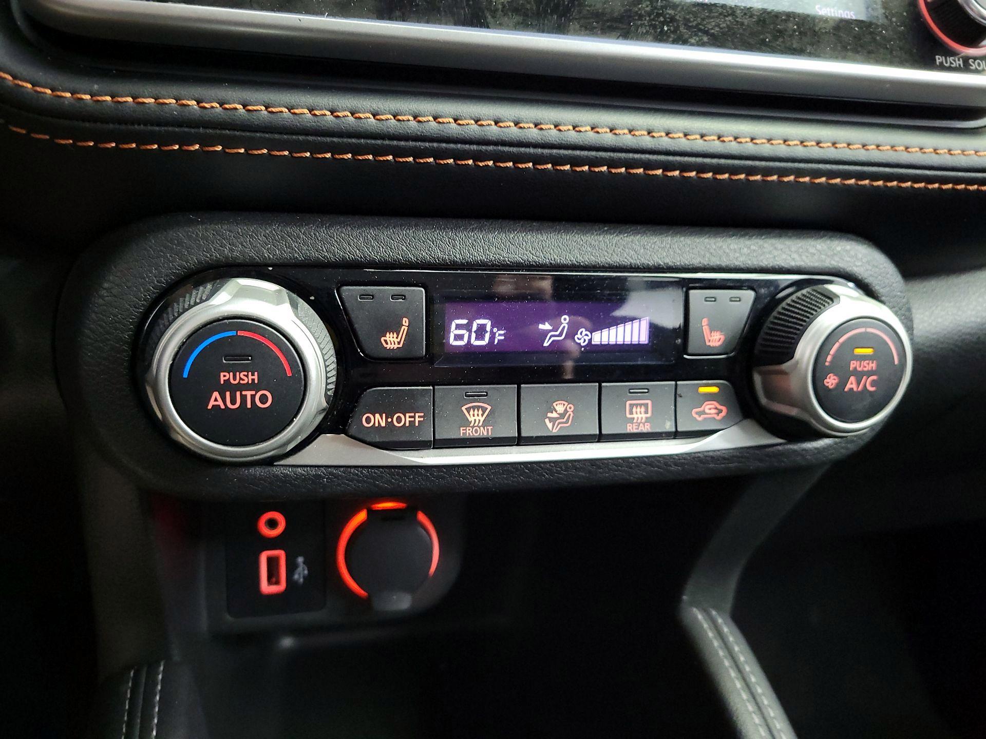 Thumbnail: 2019 Nissan Kicks - 15