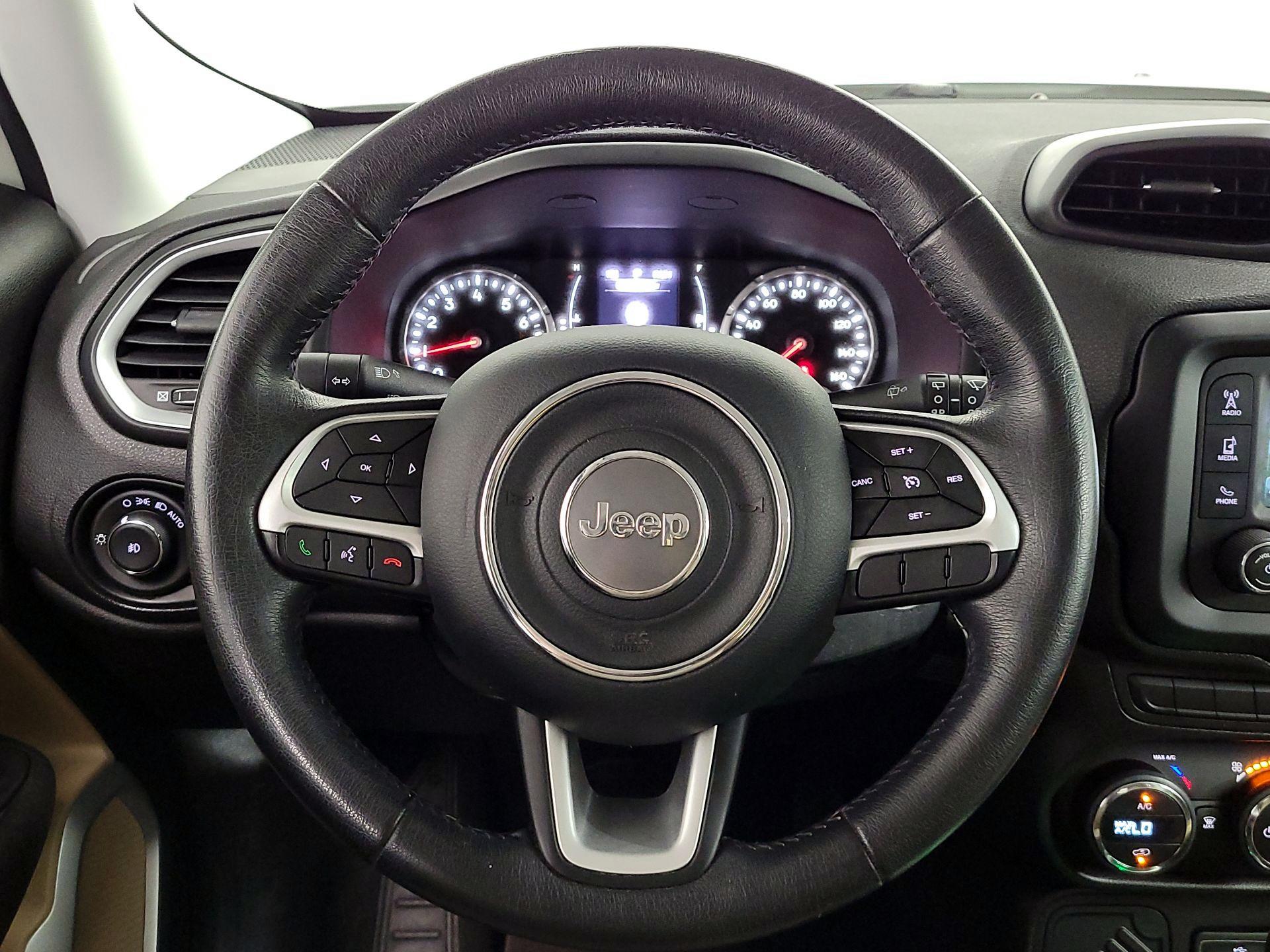 Thumbnail: 2015 Jeep Renegade - 10