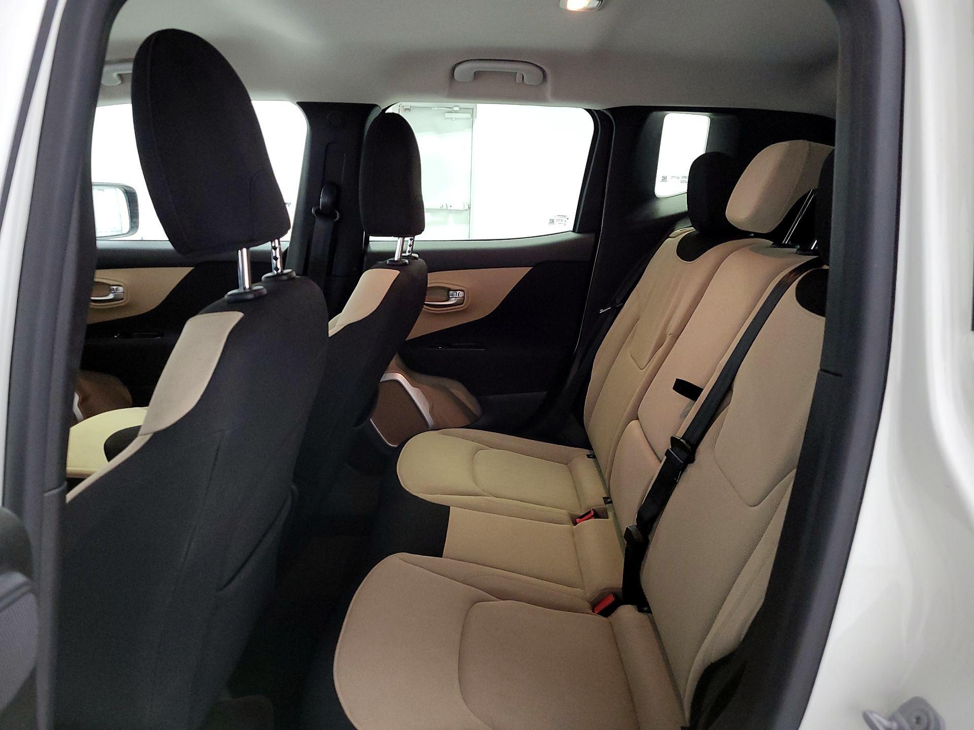 Thumbnail: 2015 Jeep Renegade - 19