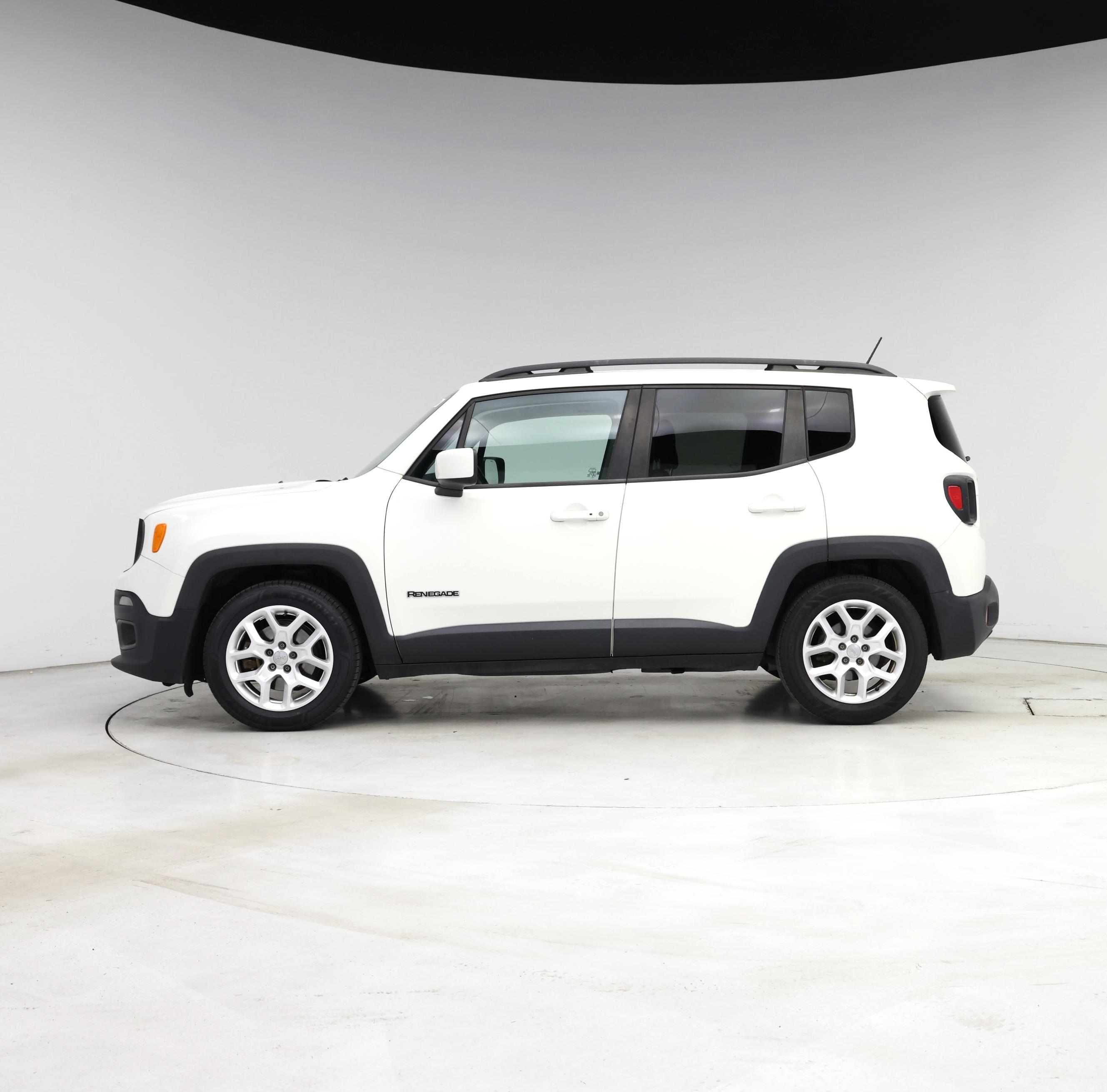 Thumbnail: 2015 Jeep Renegade - 3