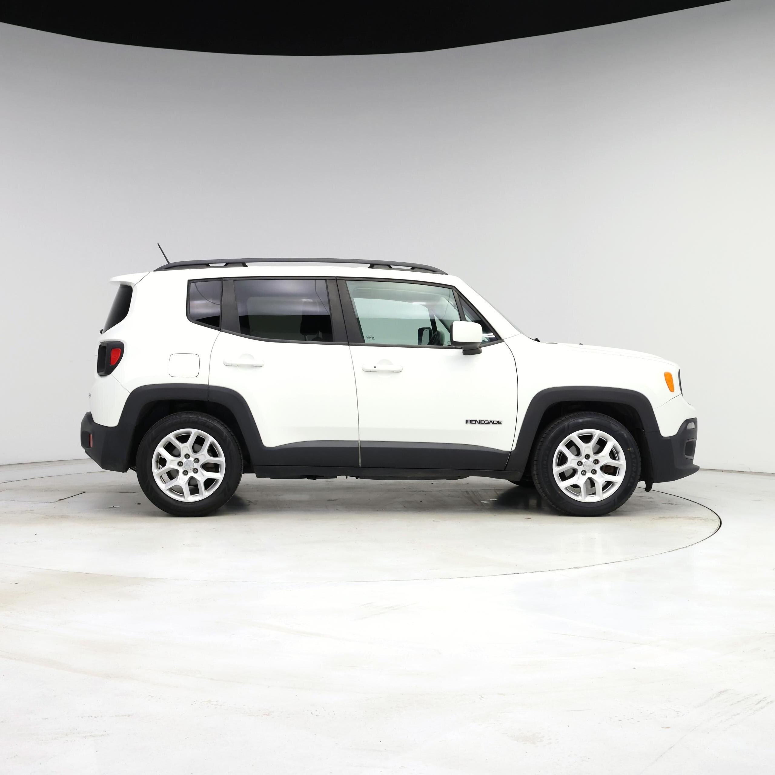 Thumbnail: 2015 Jeep Renegade - 7