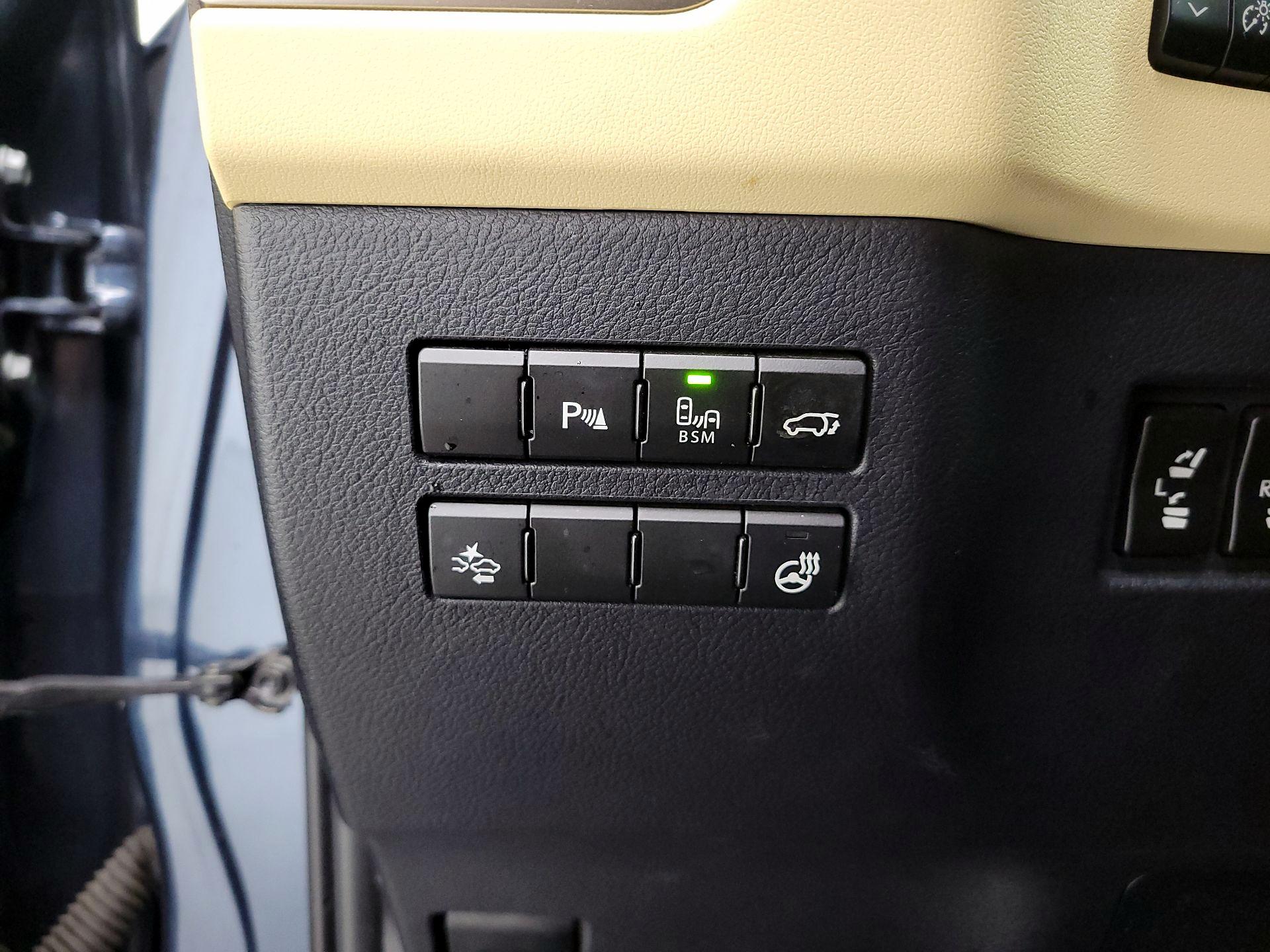Thumbnail: 2015 Lexus NX - 13