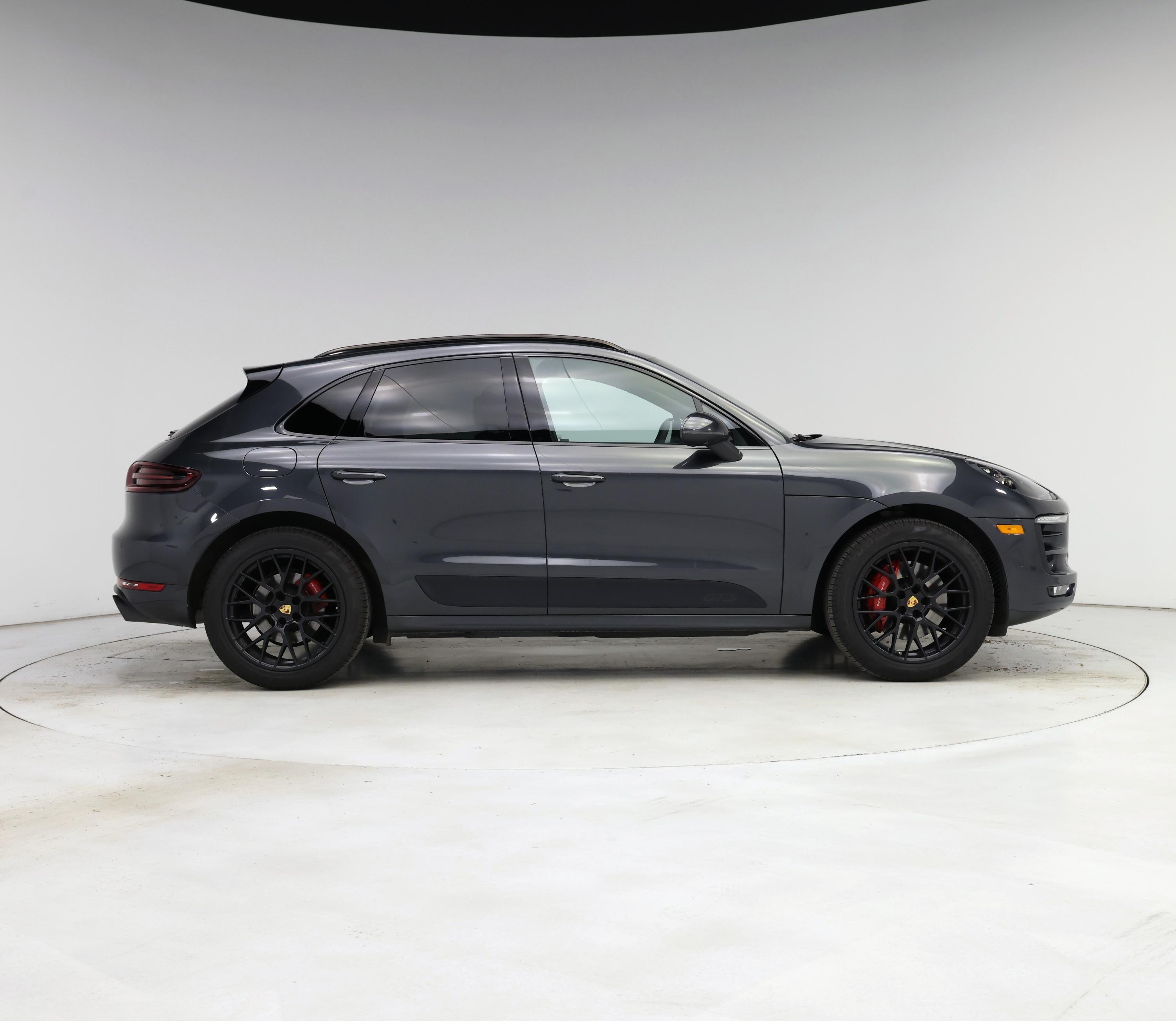 Thumbnail: 2018 Porsche Macan - 7