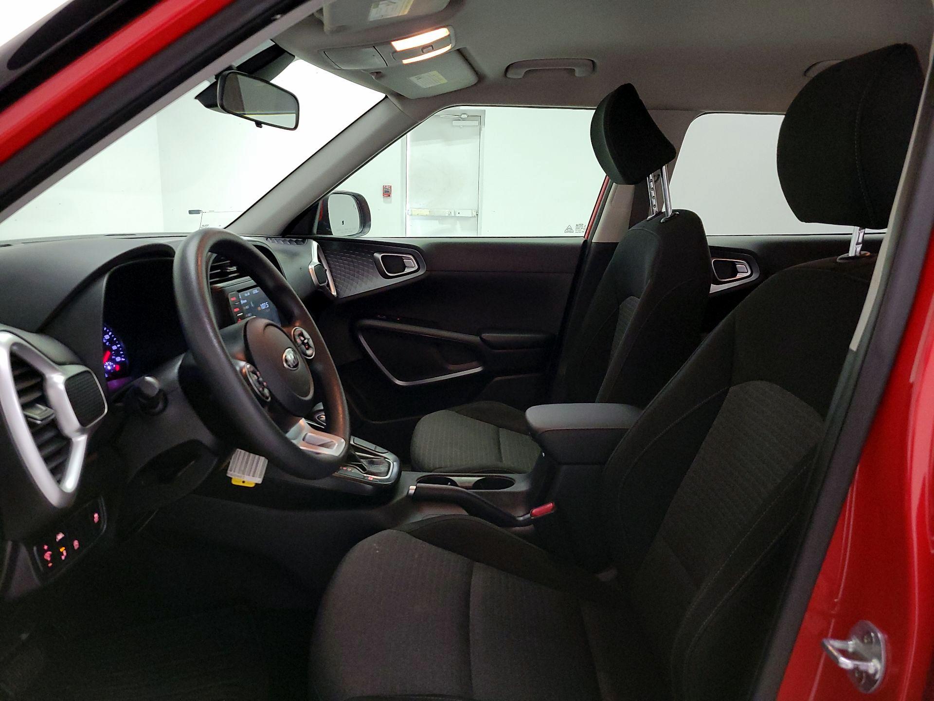 Thumbnail: 2020 Kia Soul - 11