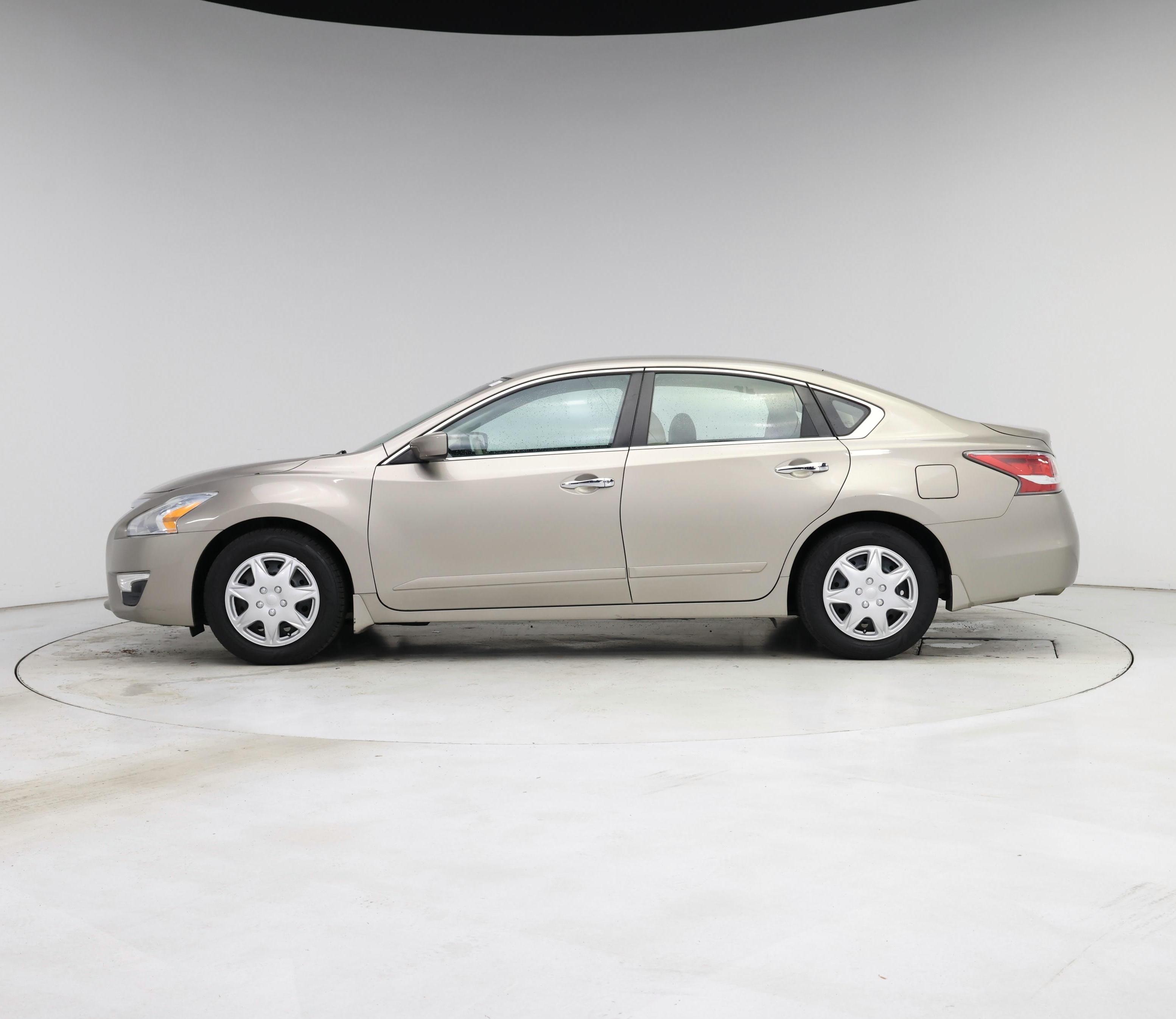 Thumbnail: 2015 Nissan Altima - 3