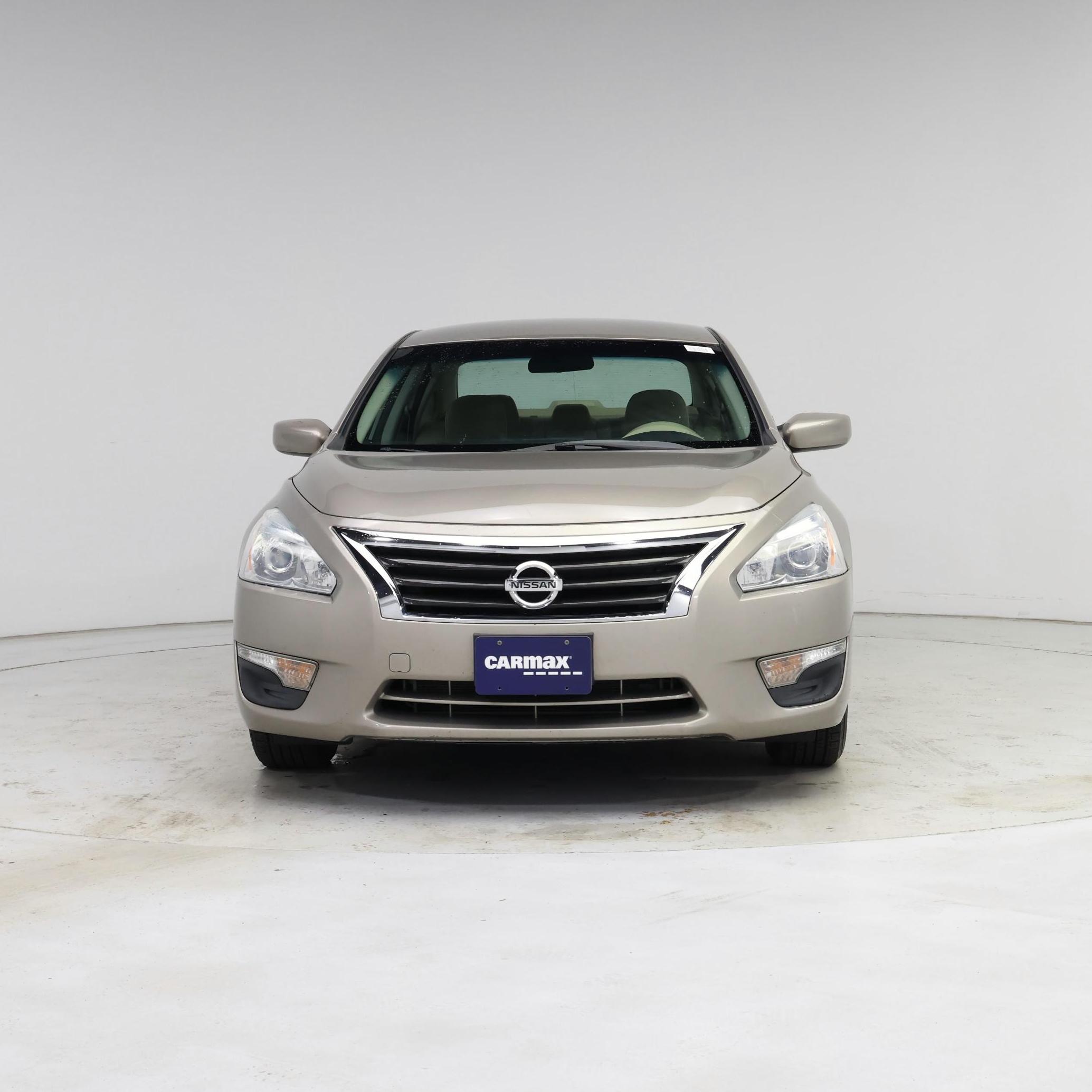 Thumbnail: 2015 Nissan Altima - 5