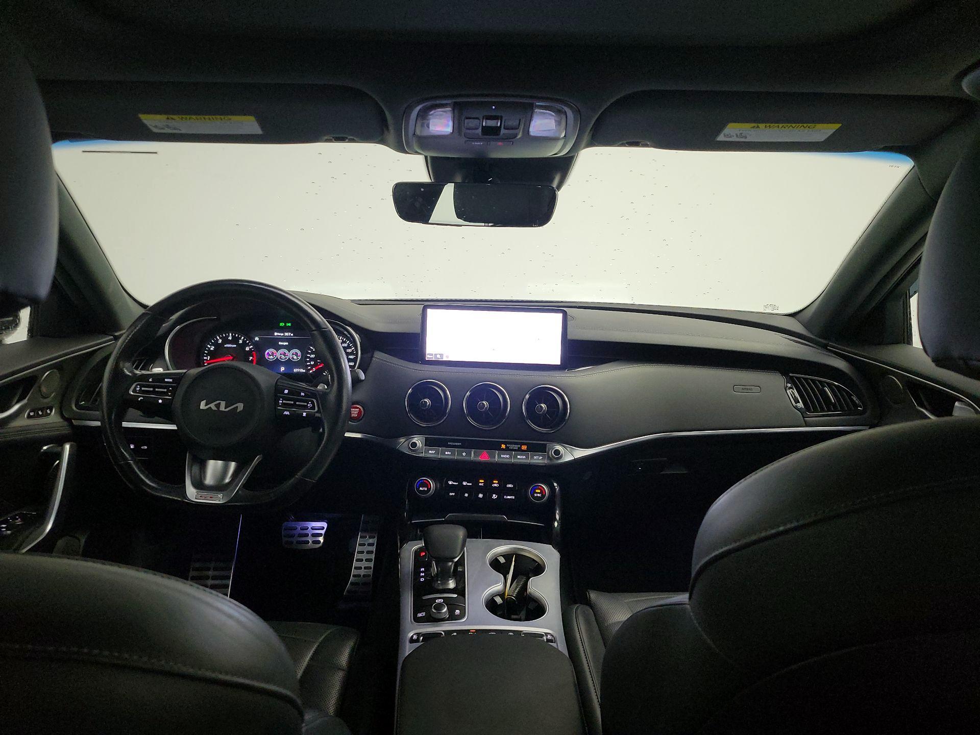 Thumbnail: 2022 Kia Stinger - 9
