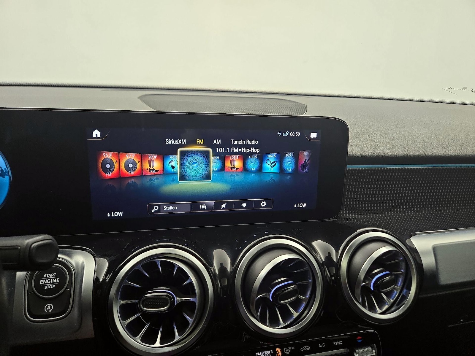 2022 Mercedes-Benz GLB Base - Photo 16
