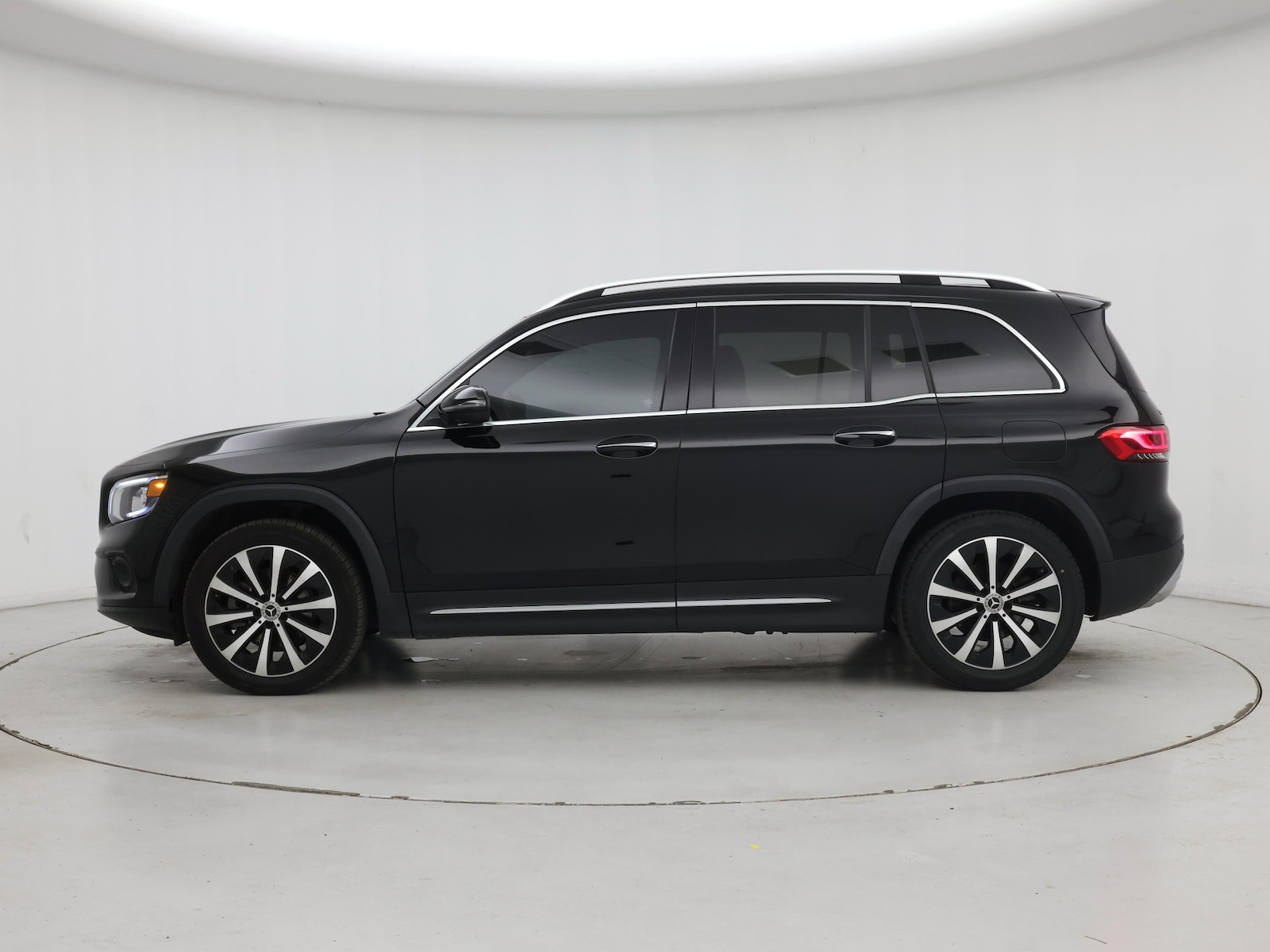 2022 Mercedes-Benz GLB Base - Photo 4