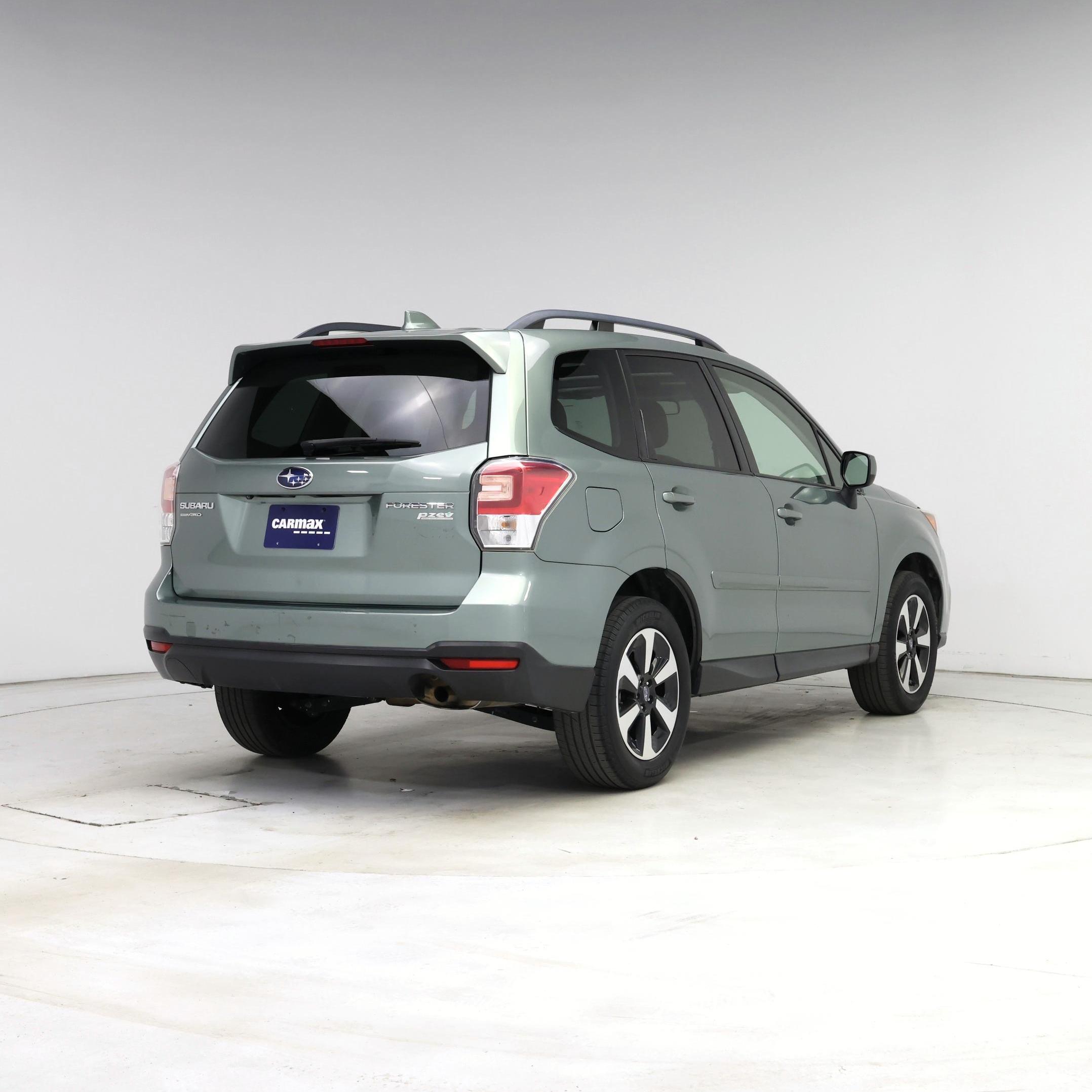 Thumbnail: 2017 Subaru Forester - 8