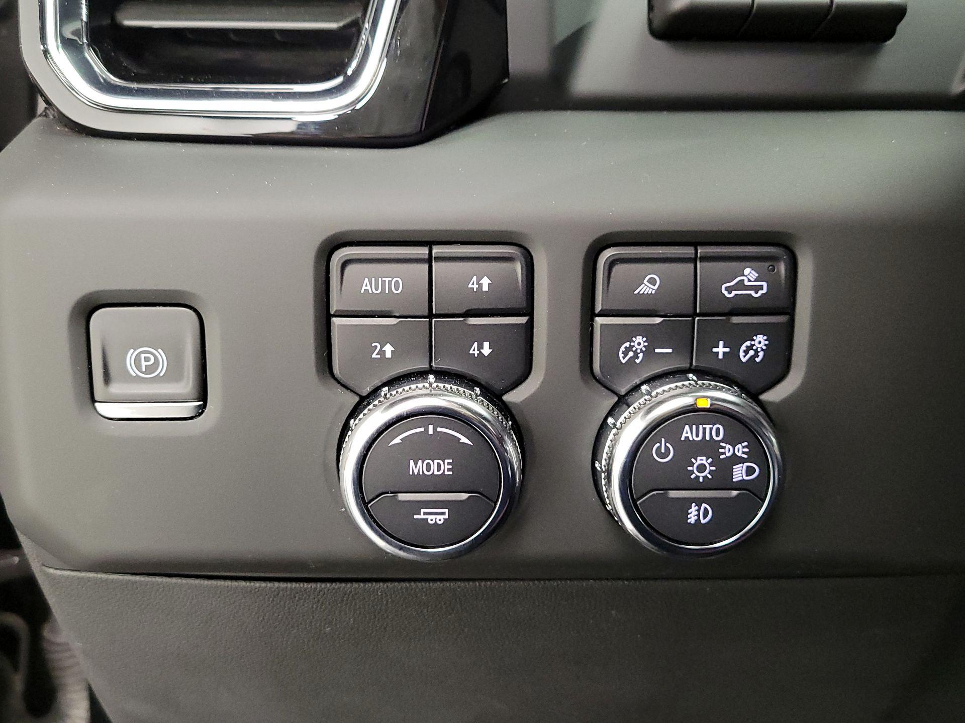 Thumbnail: 2024 GMC Sierra 1500 - 13