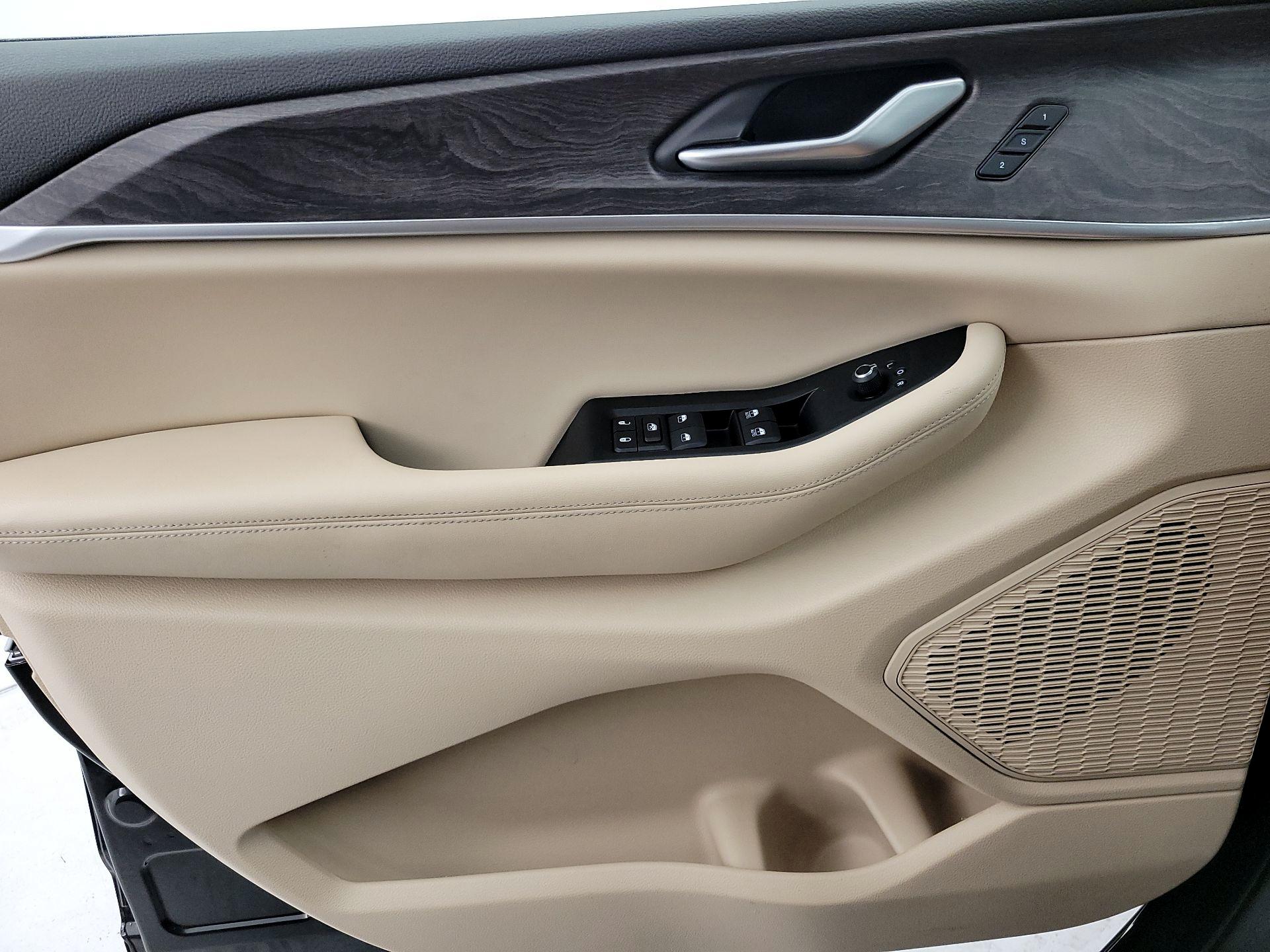 Thumbnail: 2024 Jeep Grand Cherokee - 12