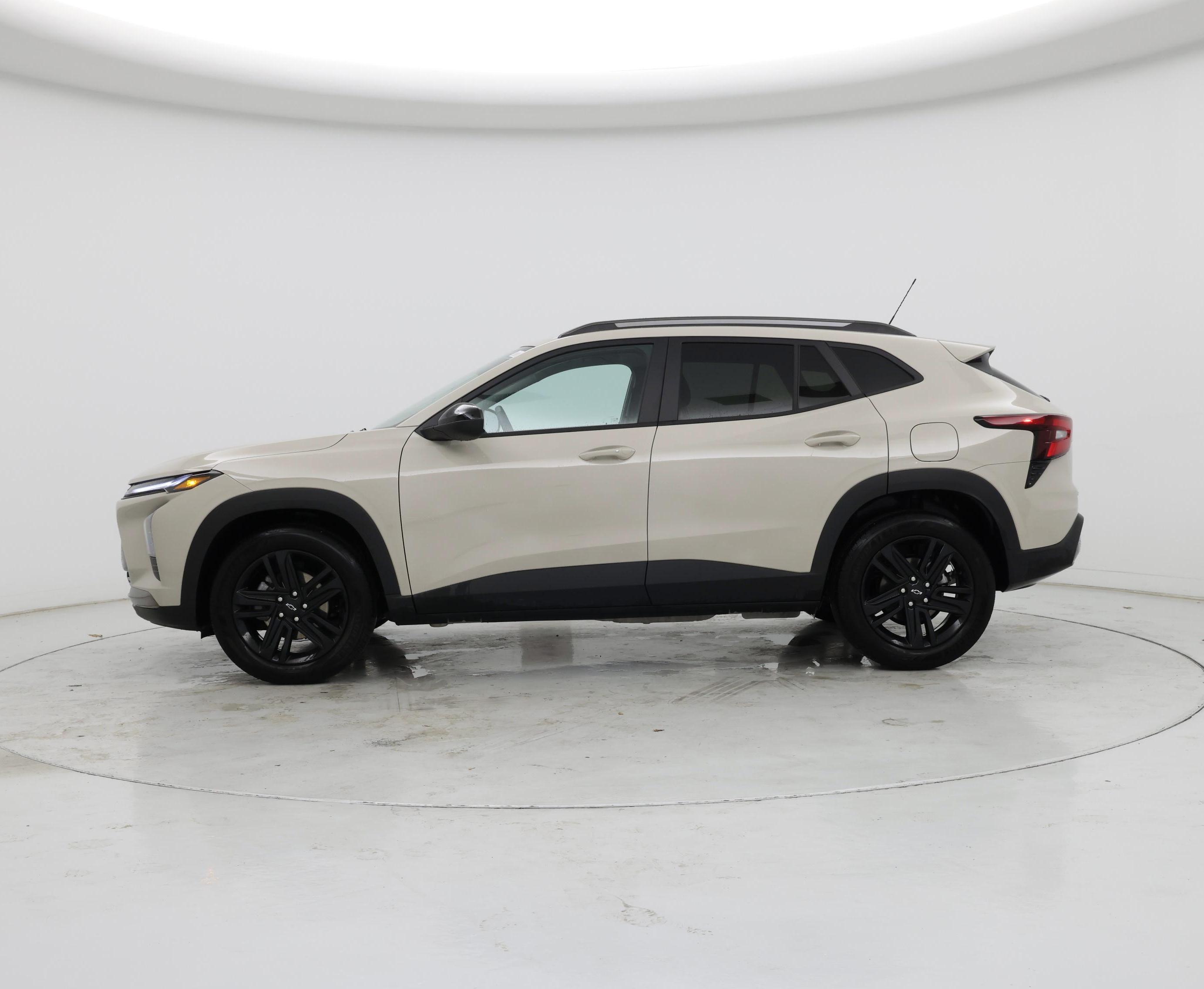 Thumbnail: 2026 Chevrolet Trax - 3