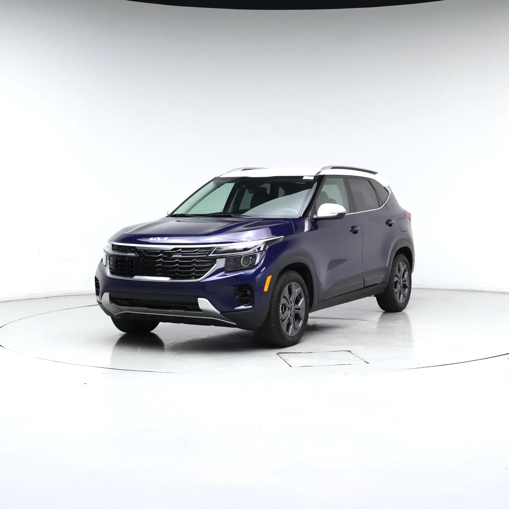 Thumbnail: 2024 Kia Seltos - 4