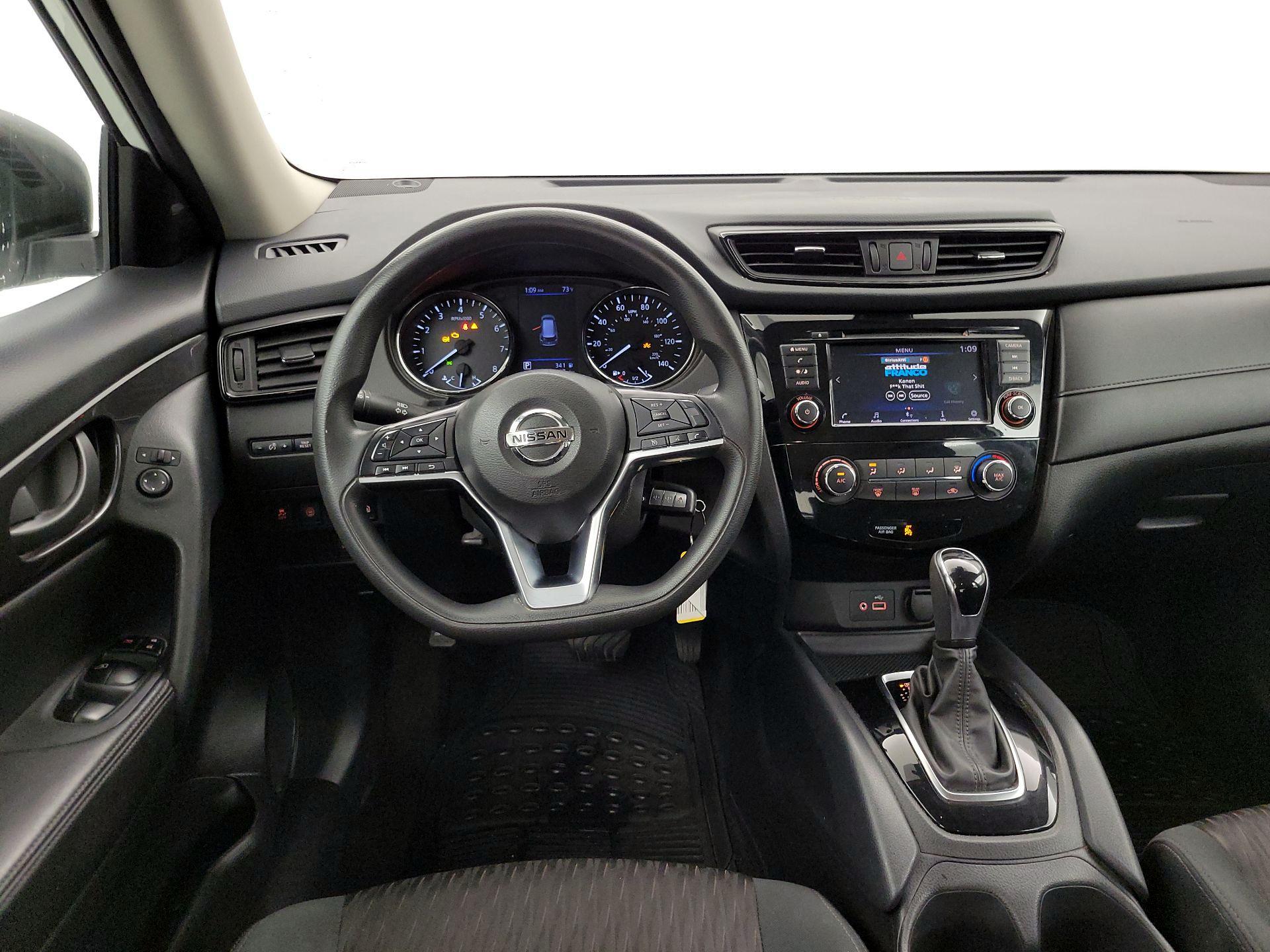 Thumbnail: 2020 Nissan Rogue - 10