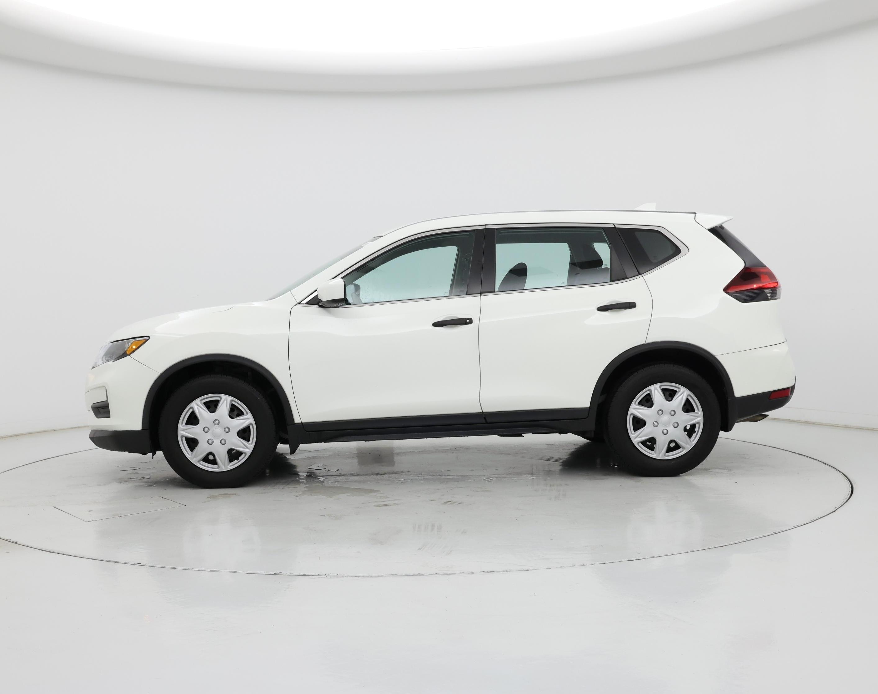 Thumbnail: 2020 Nissan Rogue - 3