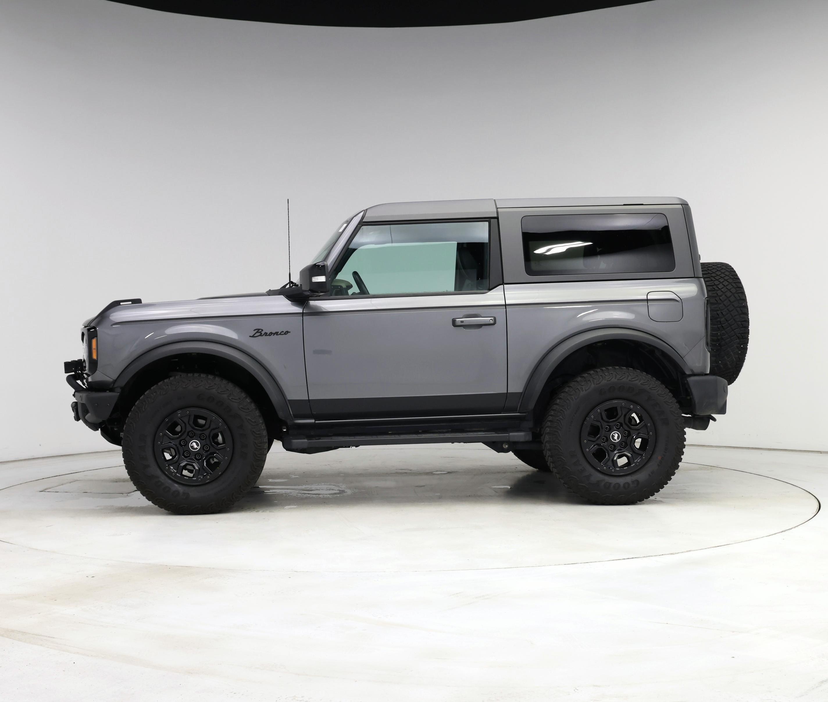 Thumbnail: 2021 Ford Bronco - 3