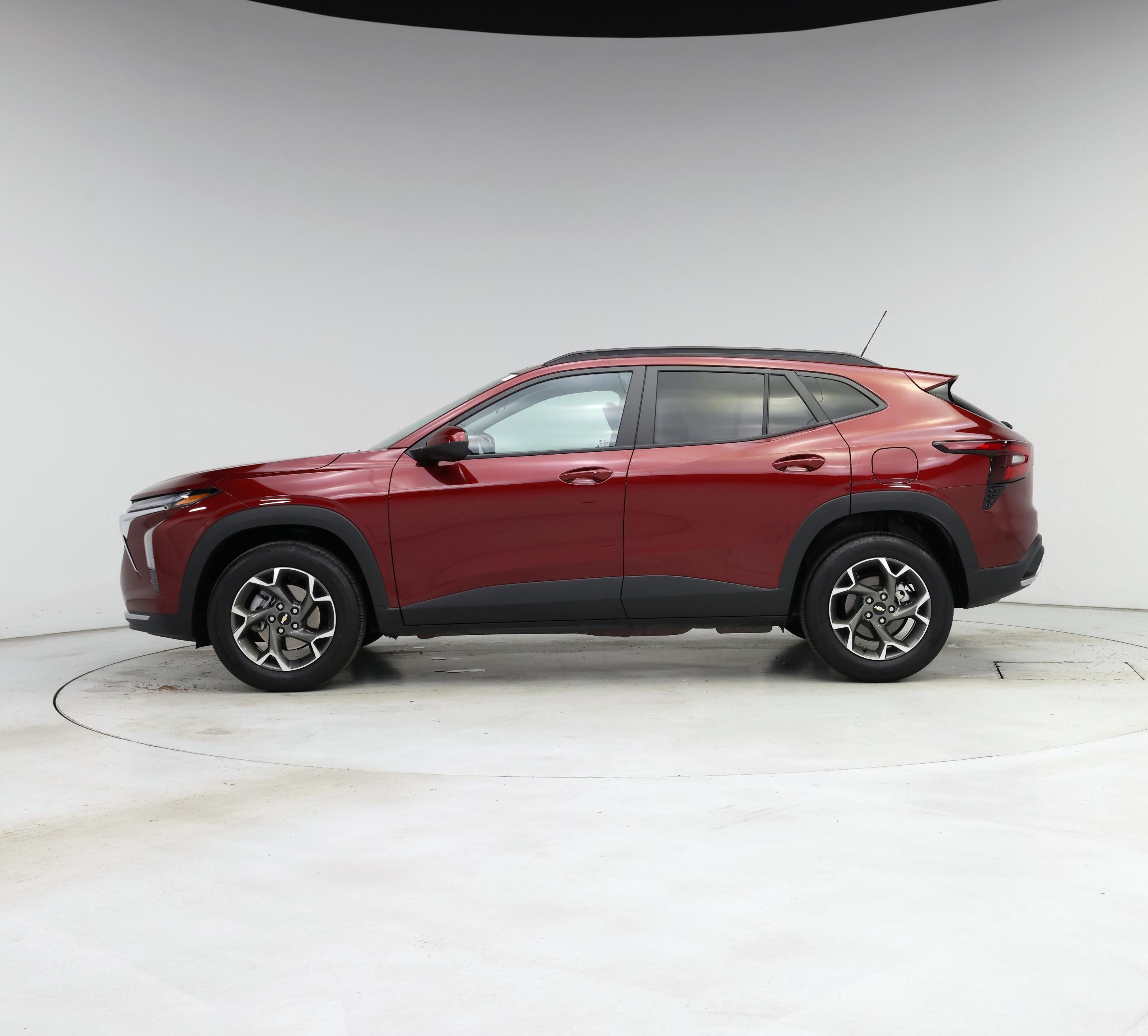 Thumbnail: 2025 Chevrolet Trax - 3