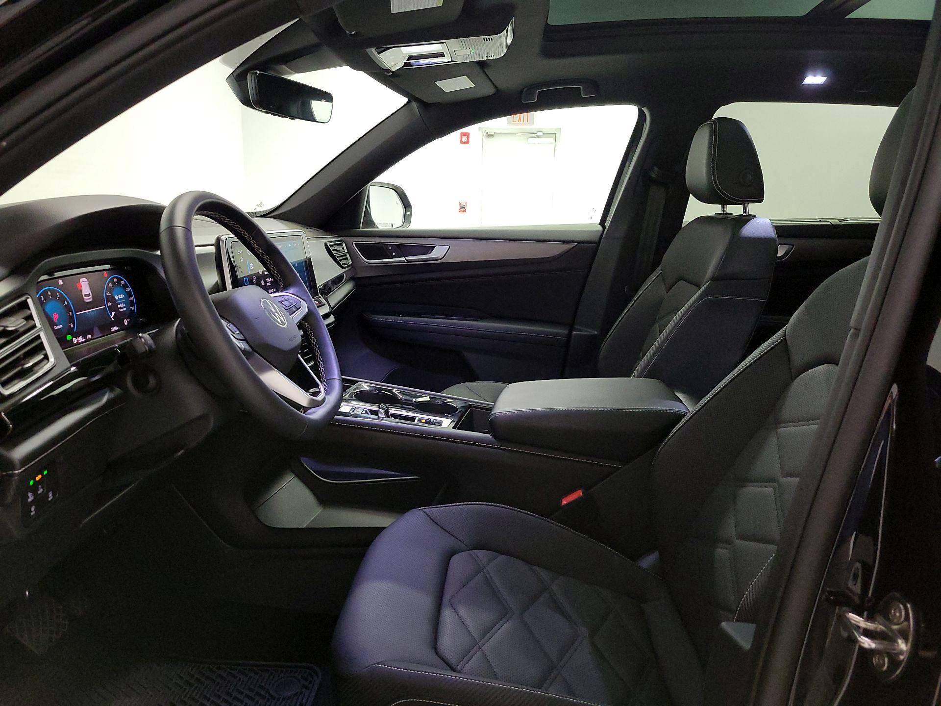Thumbnail: 2024 Volkswagen Atlas - 11