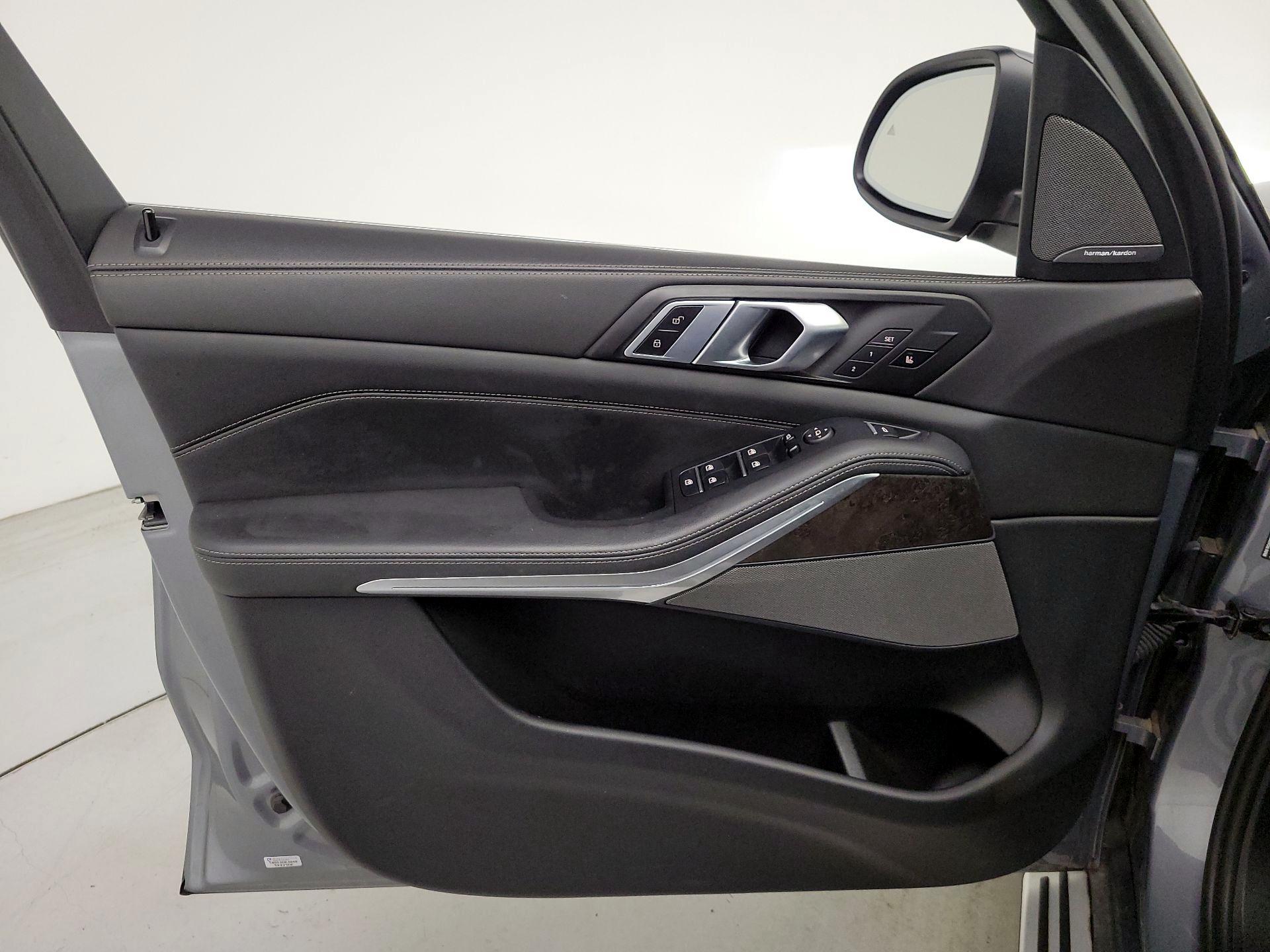 Thumbnail: 2025 BMW X5 - 12