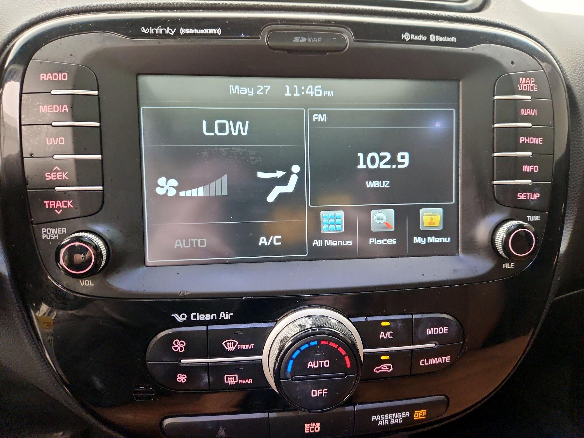 Thumbnail: 2015 Kia Soul - 15