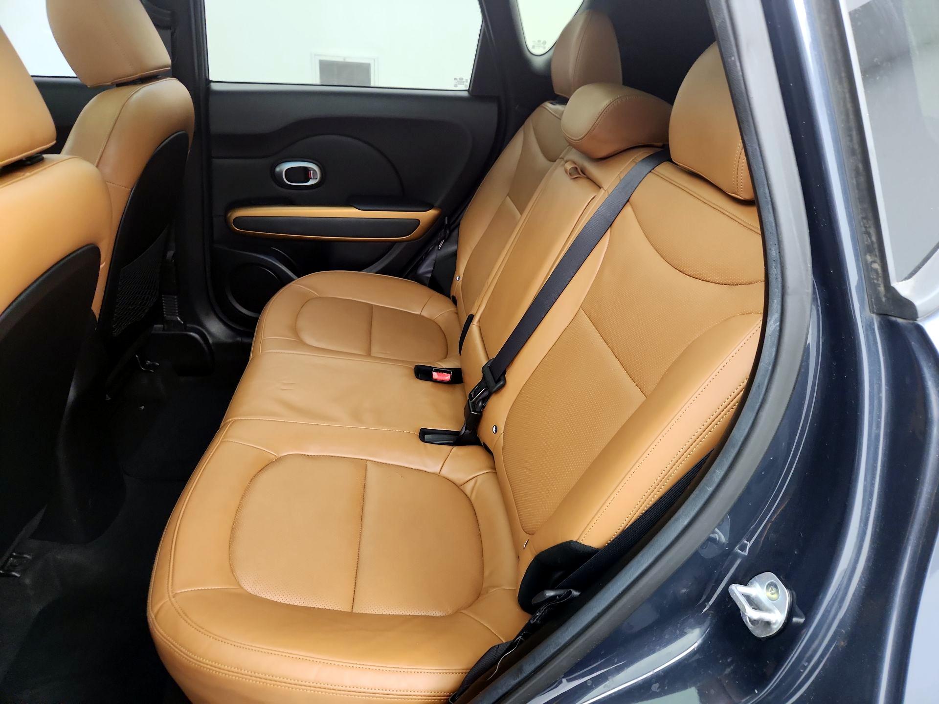 Thumbnail: 2015 Kia Soul - 20