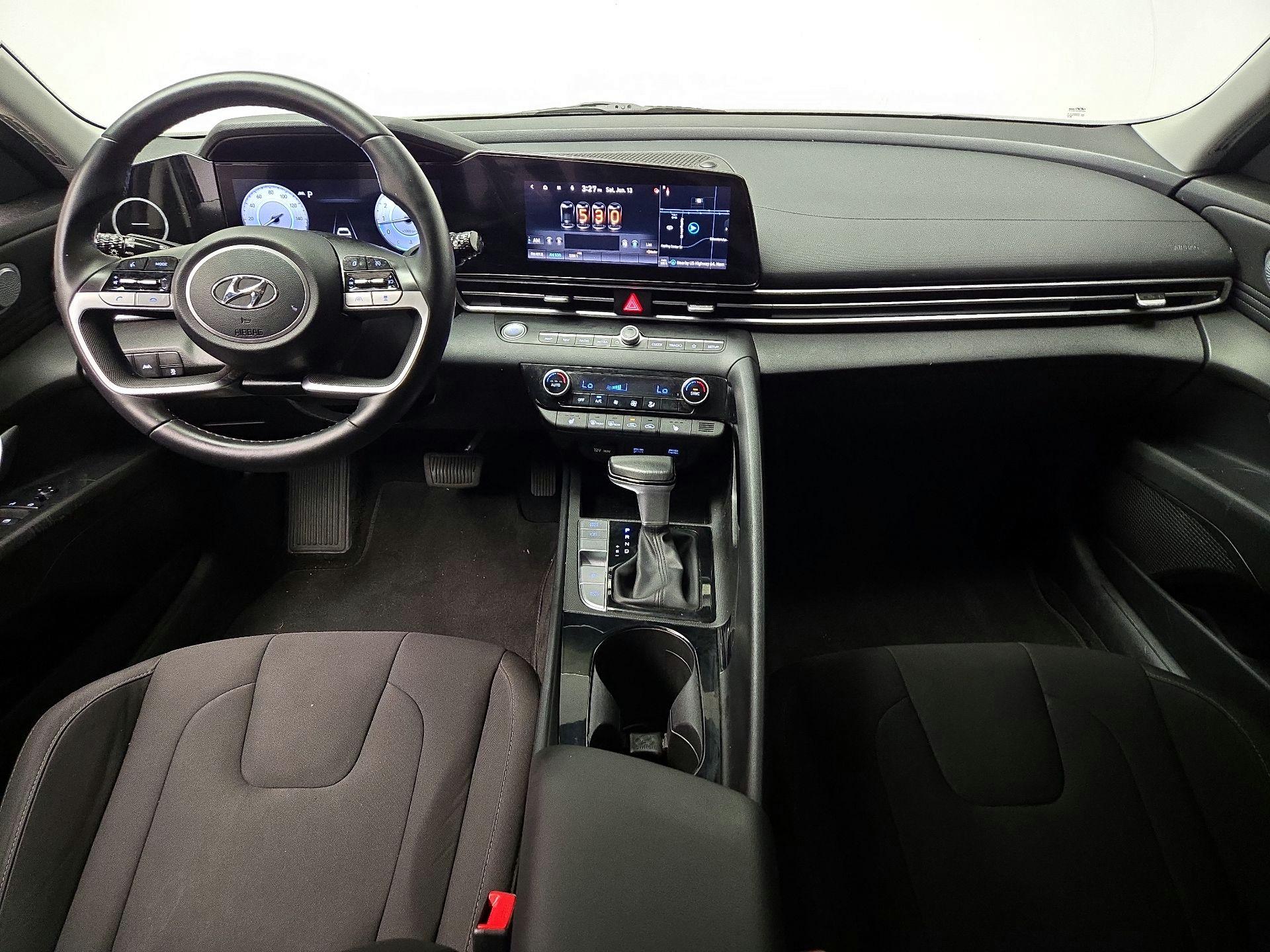 Thumbnail: 2023 Hyundai Elantra - 9