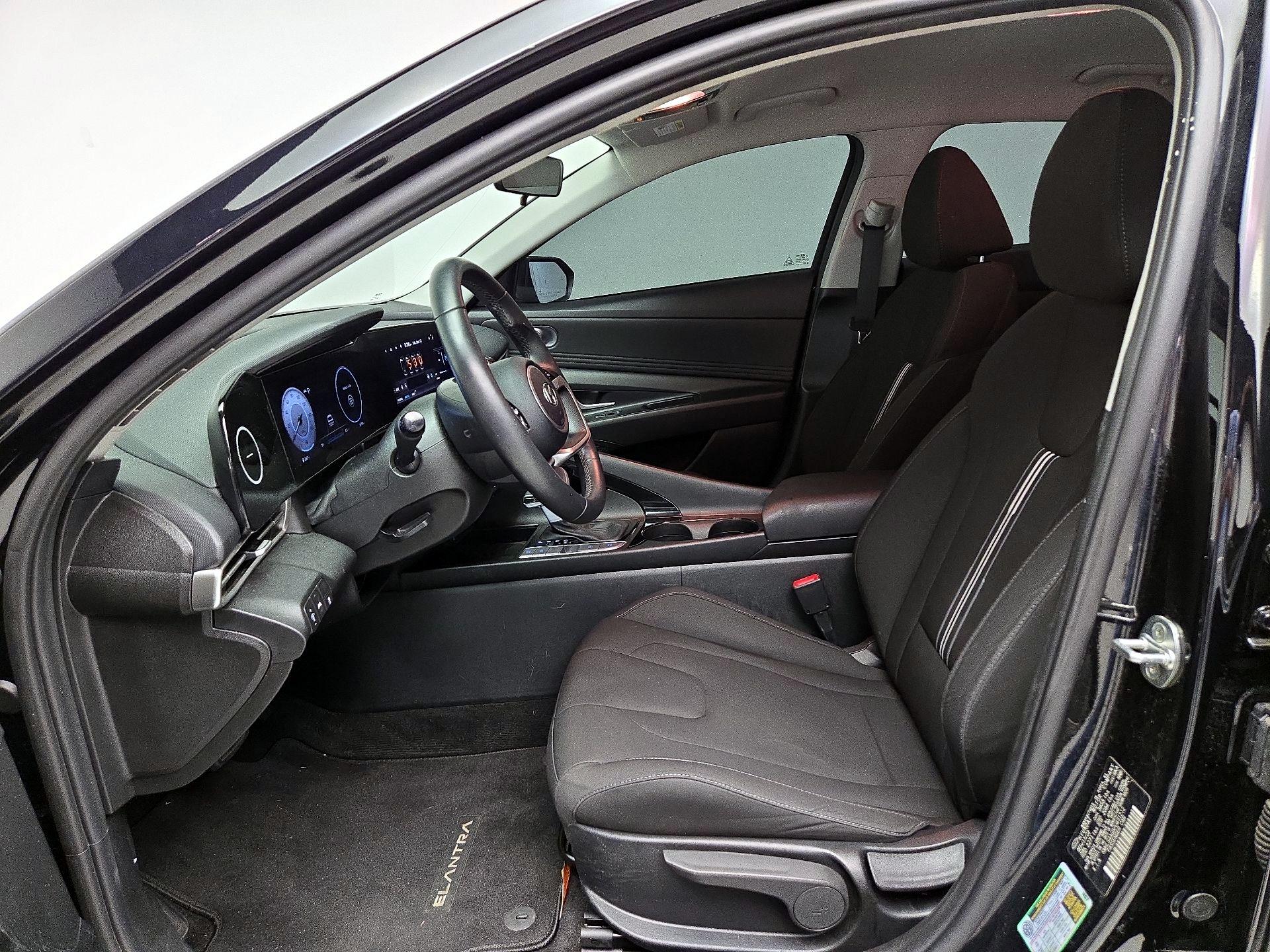 Thumbnail: 2023 Hyundai Elantra - 11