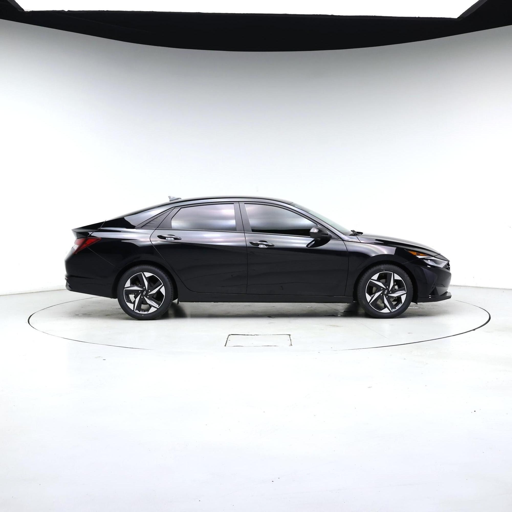 Thumbnail: 2023 Hyundai Elantra - 7