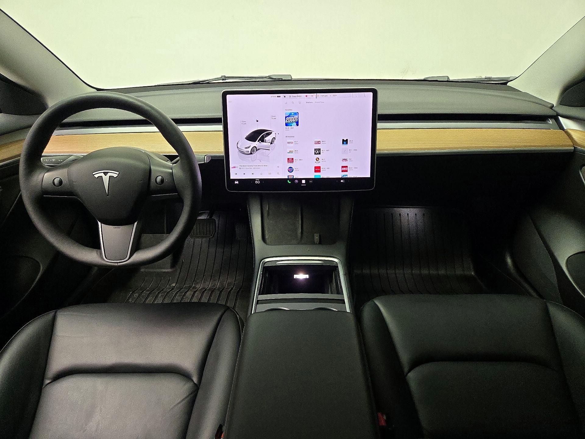 Thumbnail: 2022 Tesla Model 3 - 9