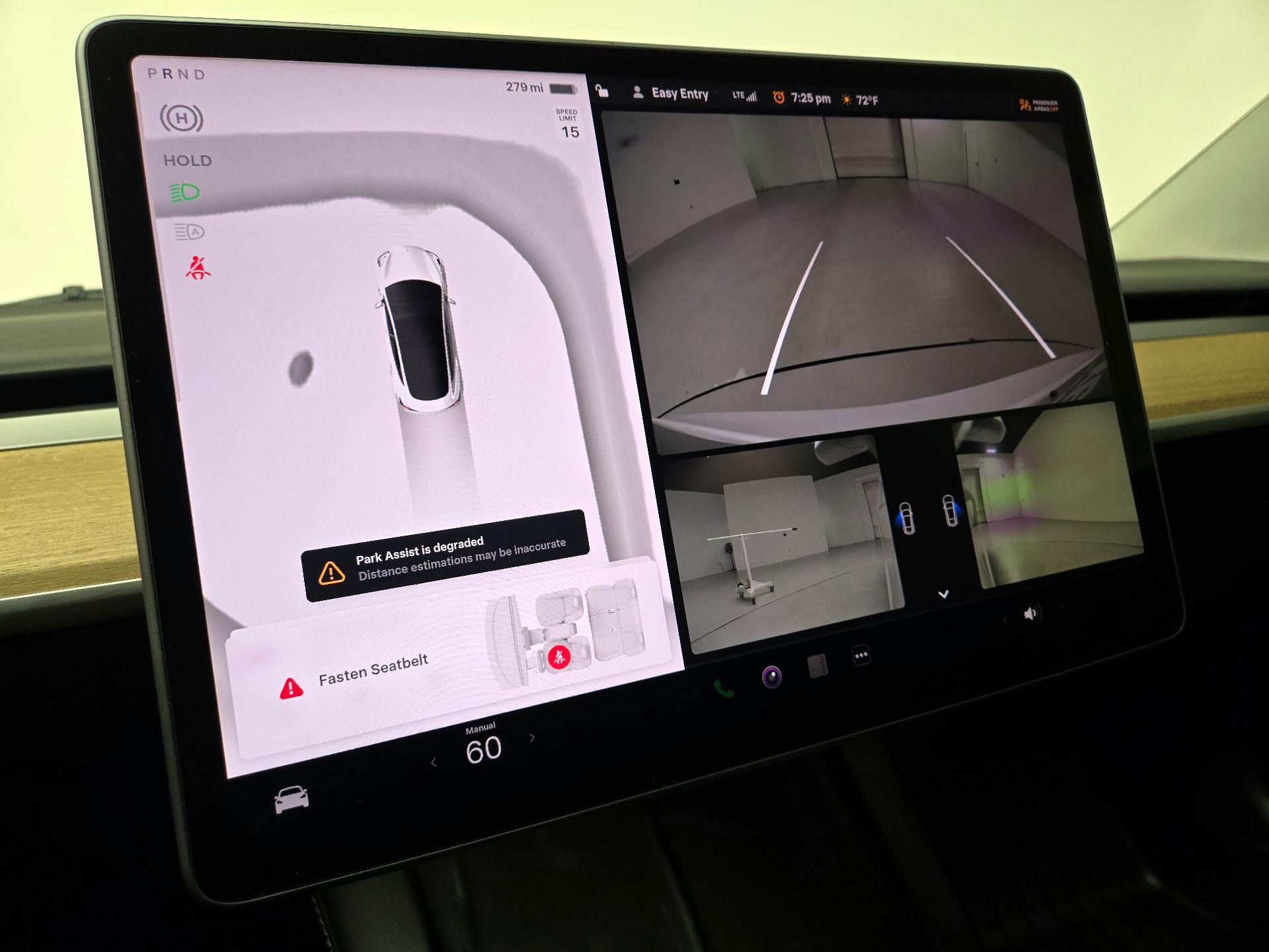 Thumbnail: 2022 Tesla Model 3 - 14