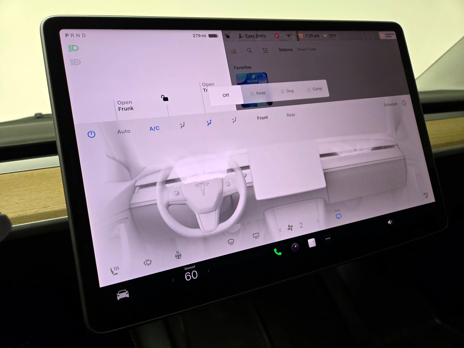 Thumbnail: 2022 Tesla Model 3 - 16