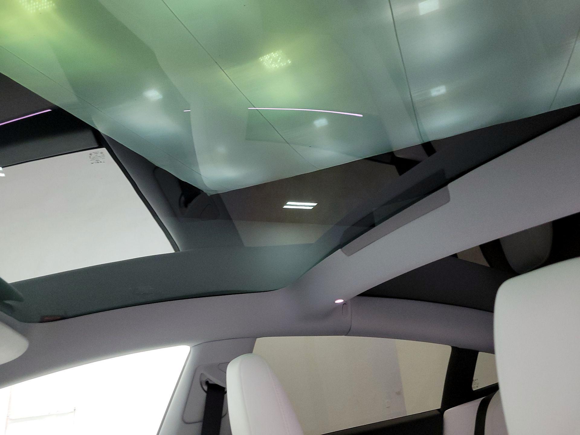 Thumbnail: 2025 Tesla Model 3 - 18