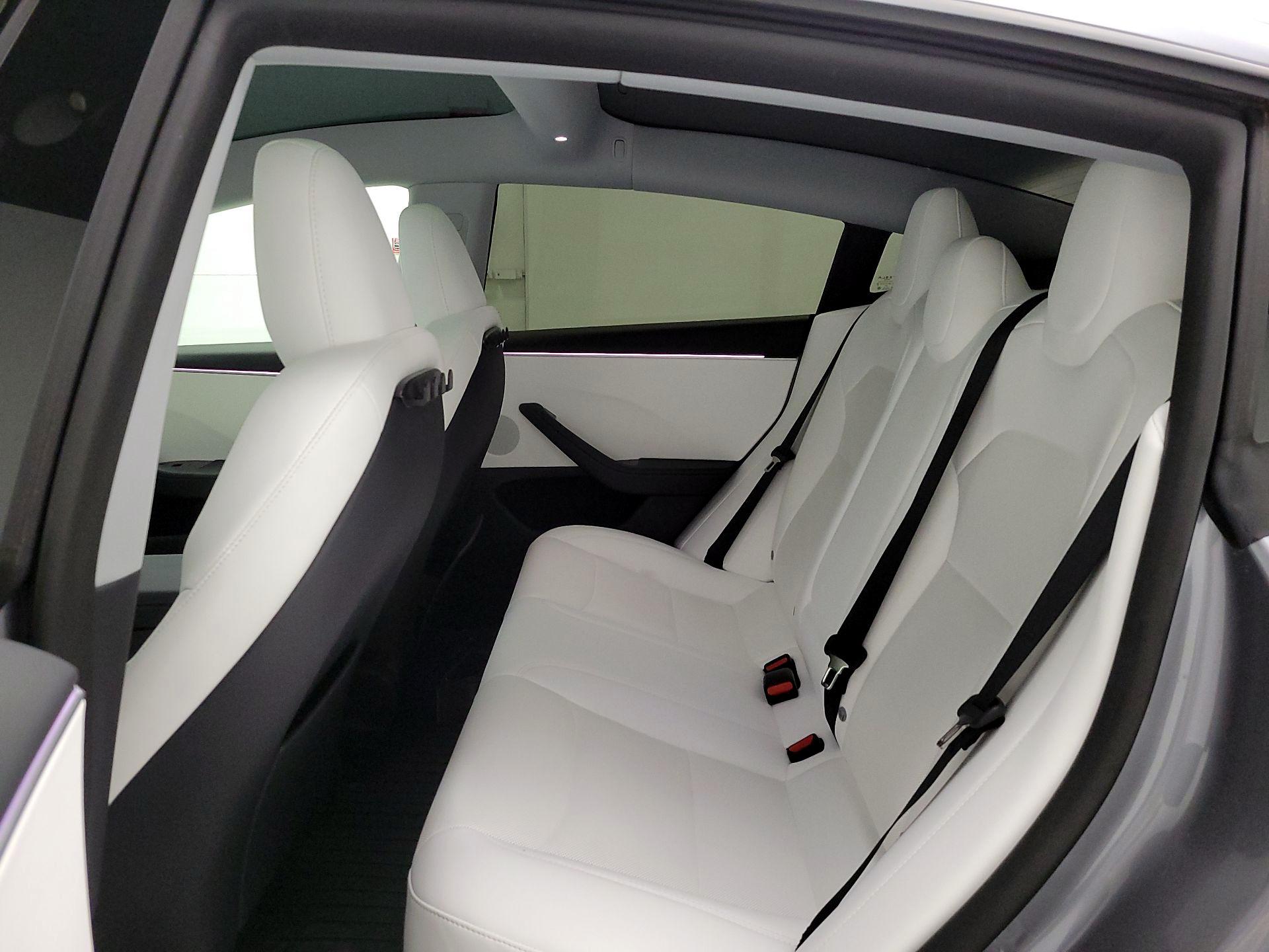 Thumbnail: 2025 Tesla Model 3 - 19