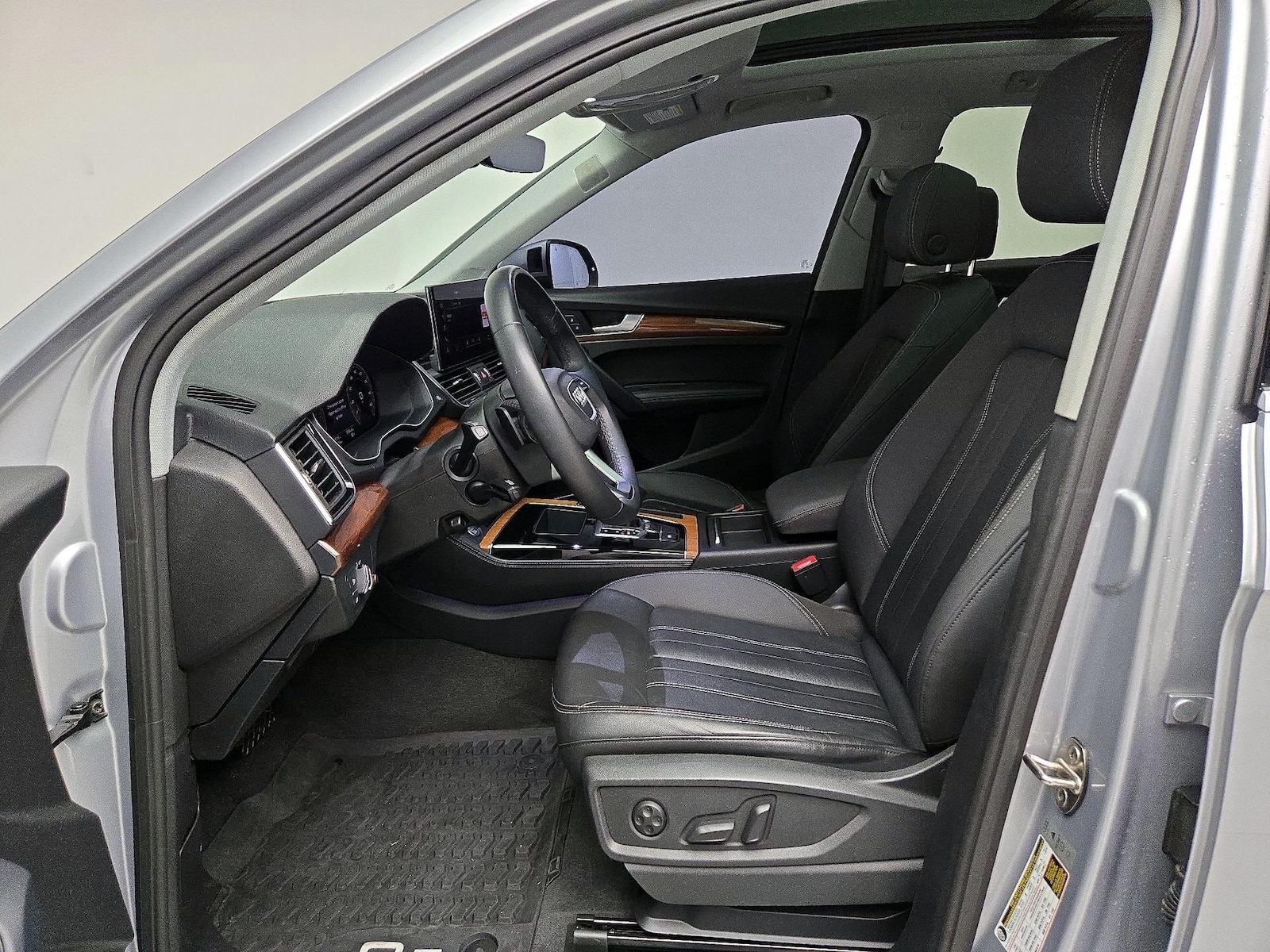2022 Audi Q5 Premium Plus - Photo 12