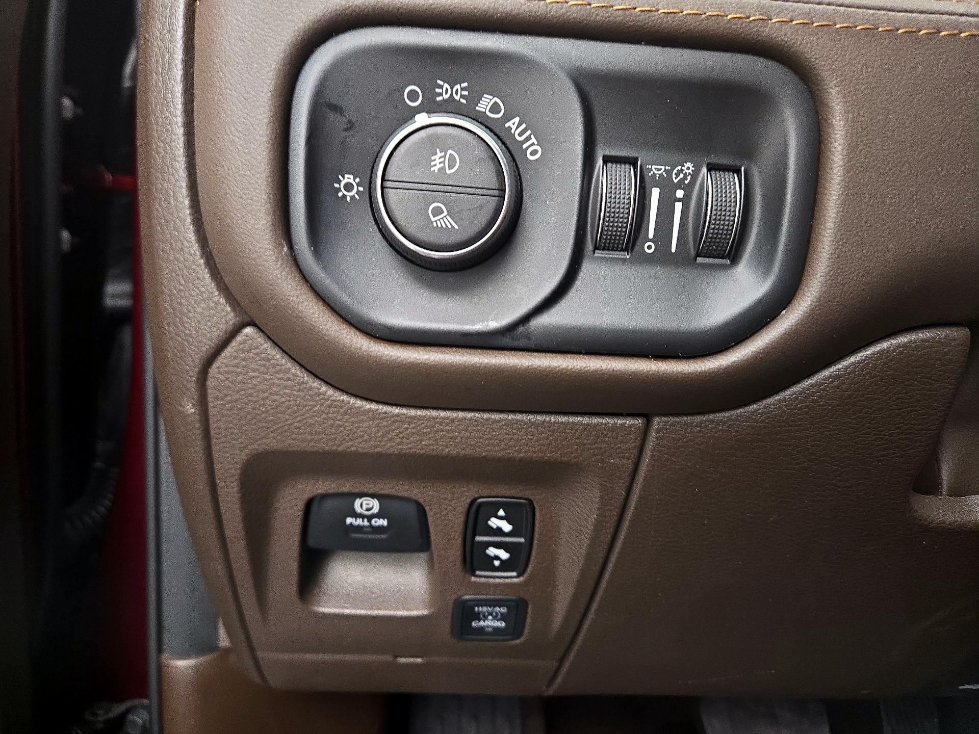 Thumbnail: 2025 RAM 1500 - 13
