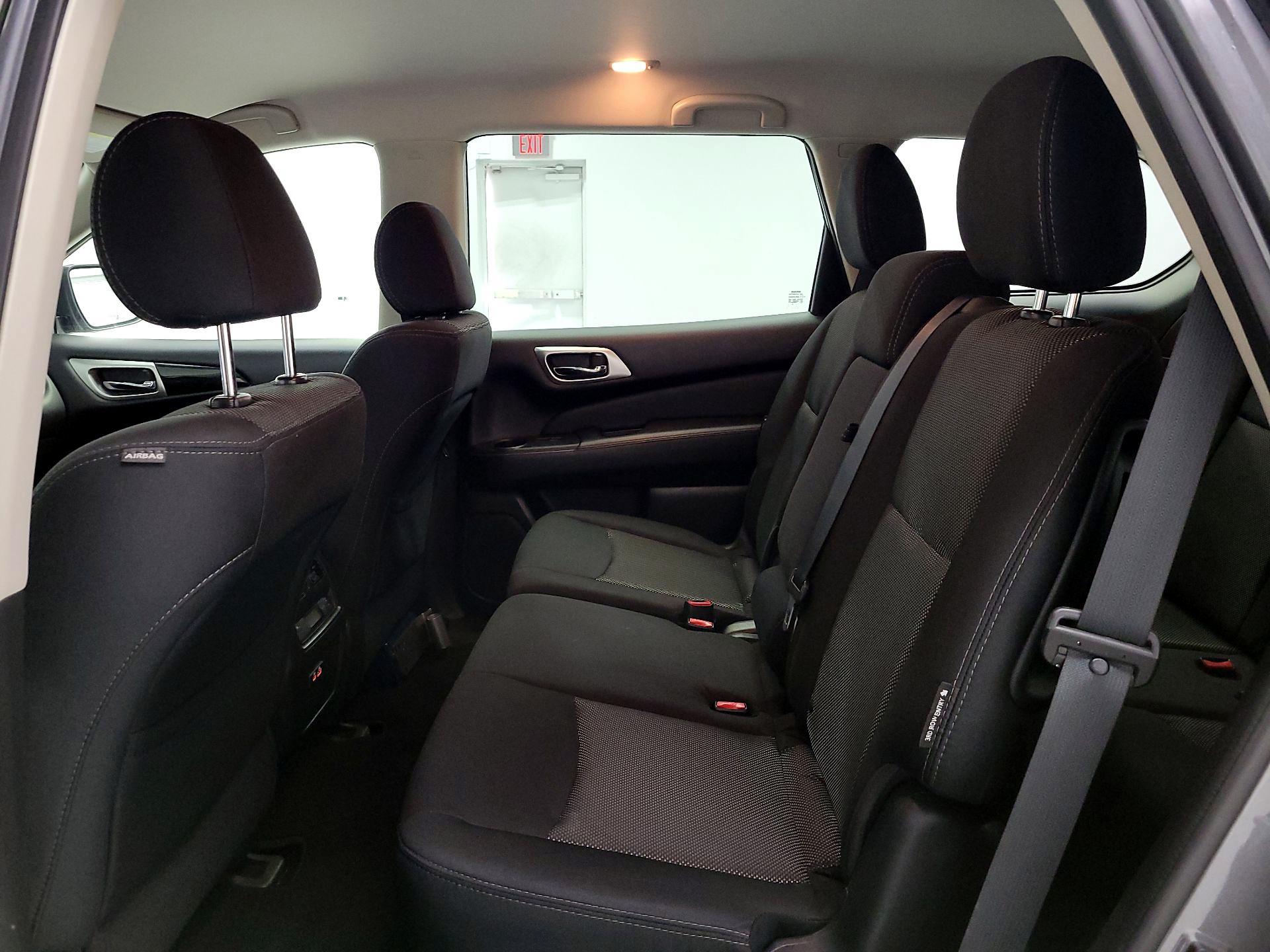 Thumbnail: 2020 Nissan Pathfinder - 19