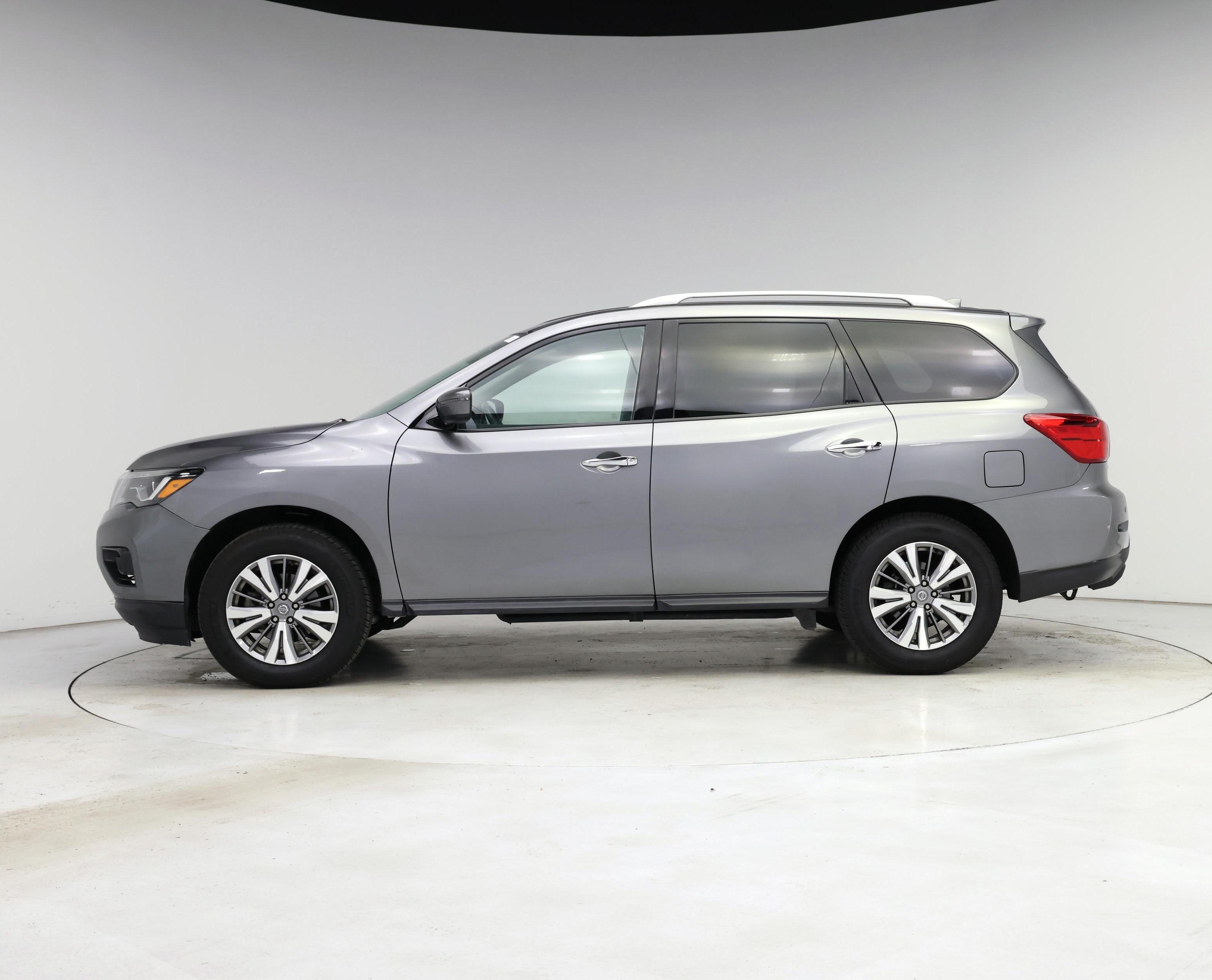 Thumbnail: 2020 Nissan Pathfinder - 3