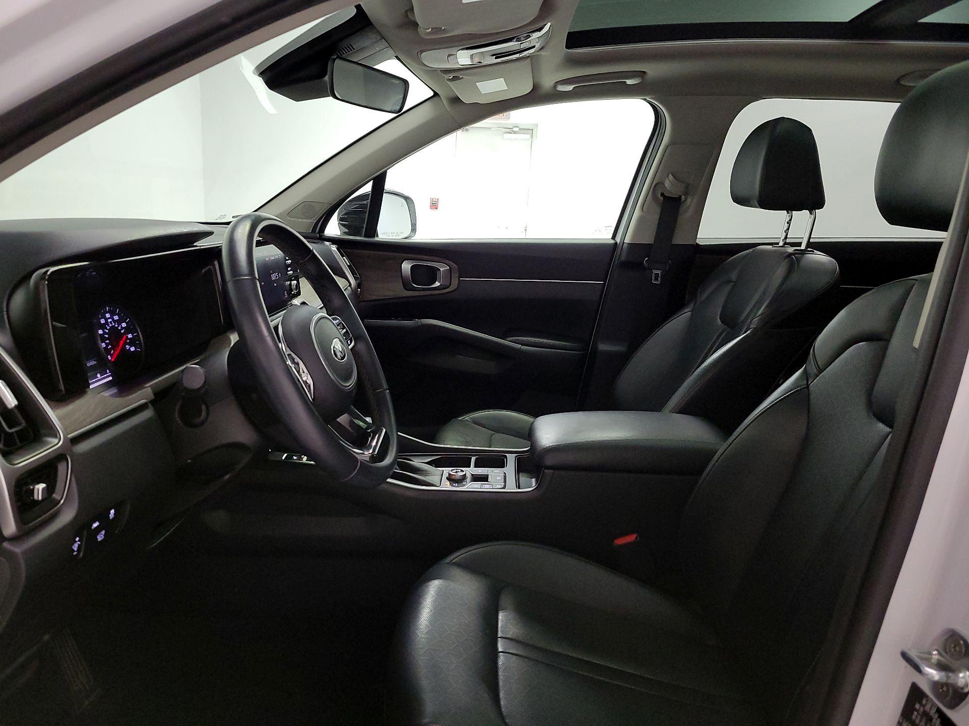 Thumbnail: 2021 Kia Sorento - 11