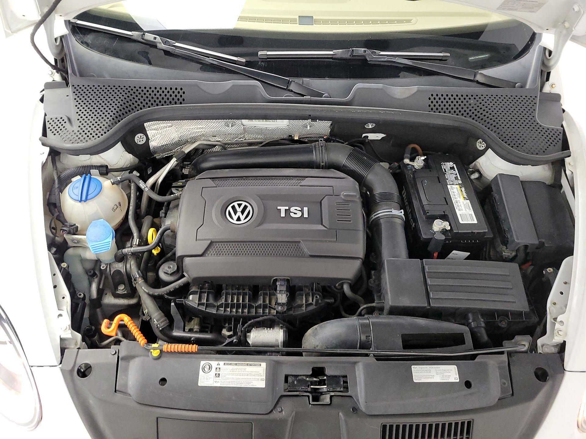 Thumbnail: 2014 Volkswagen Beetle - 20