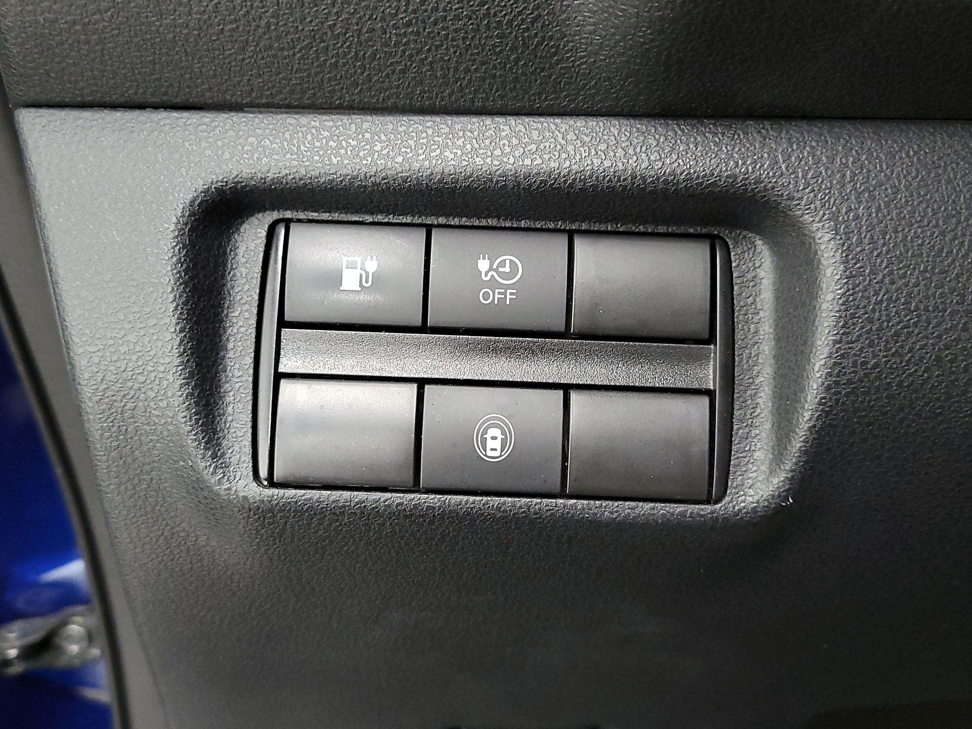 Thumbnail: 2023 Nissan Leaf - 13