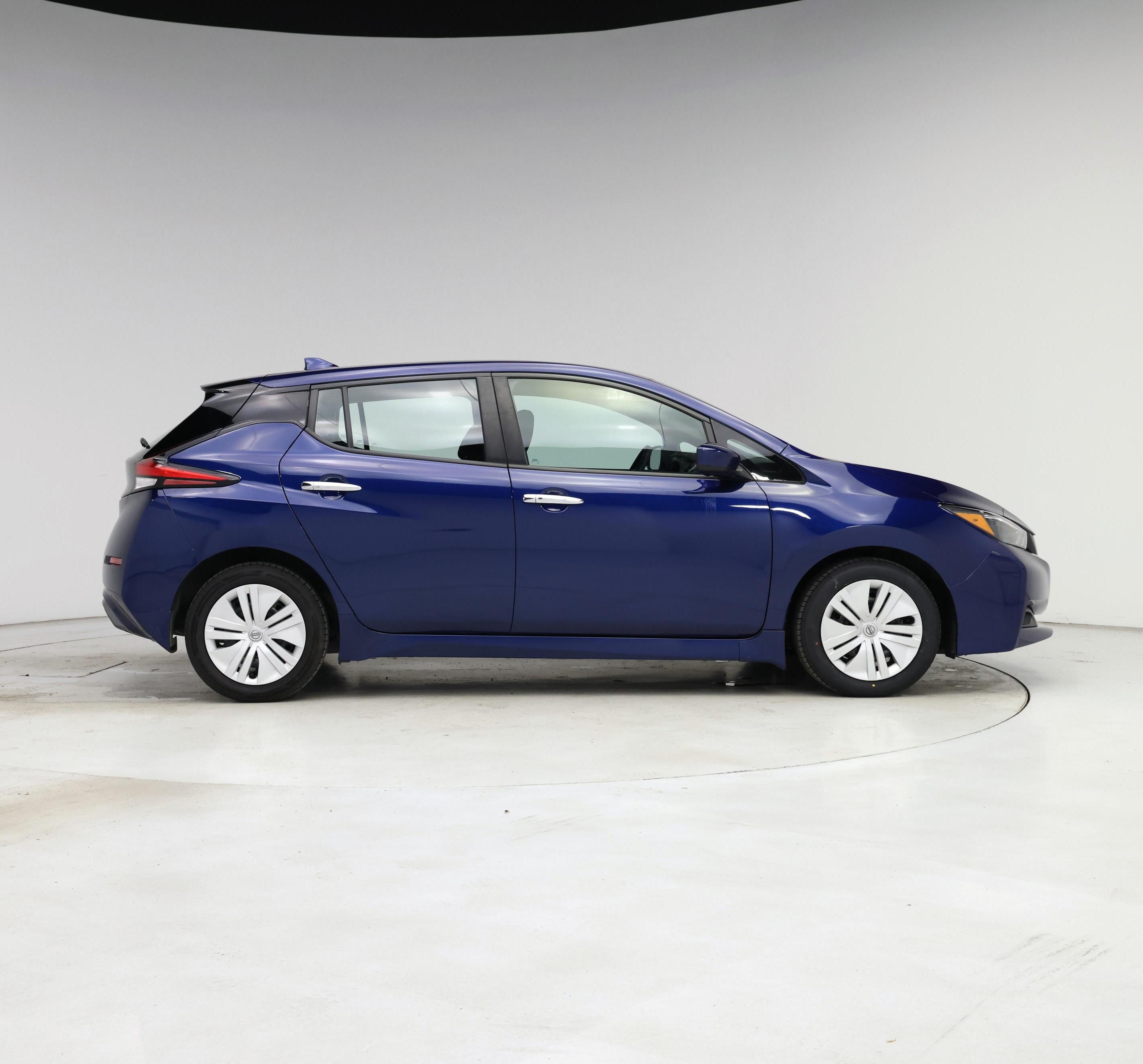 Thumbnail: 2023 Nissan Leaf - 7