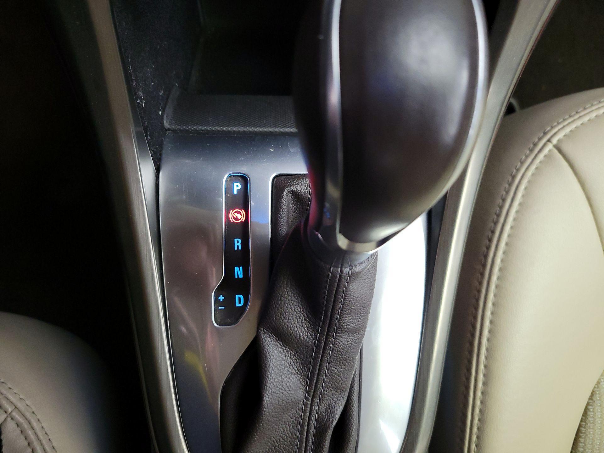 Thumbnail: 2016 Buick Verano - 17