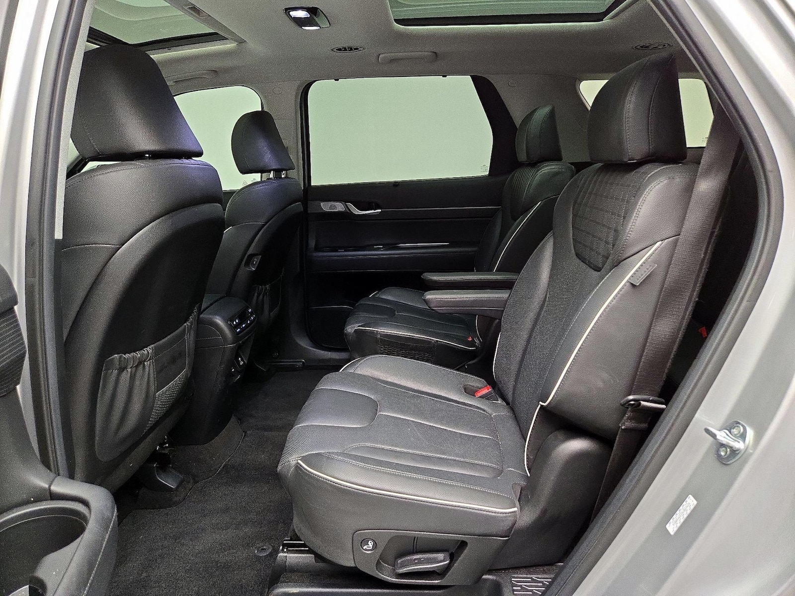 2025 Hyundai Palisade Limited - Photo 22