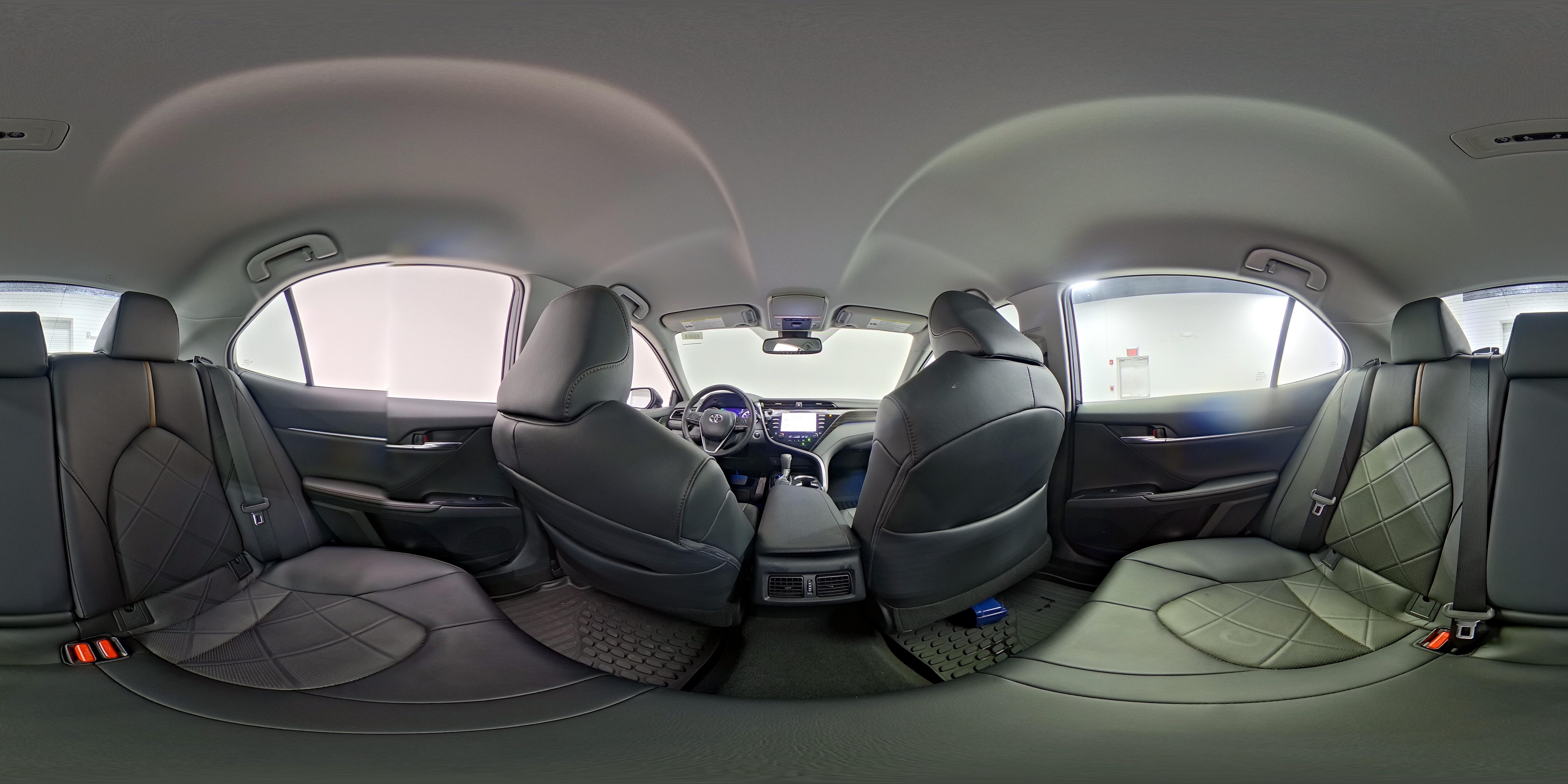 2019 Toyota Camry XLE - Photo 25