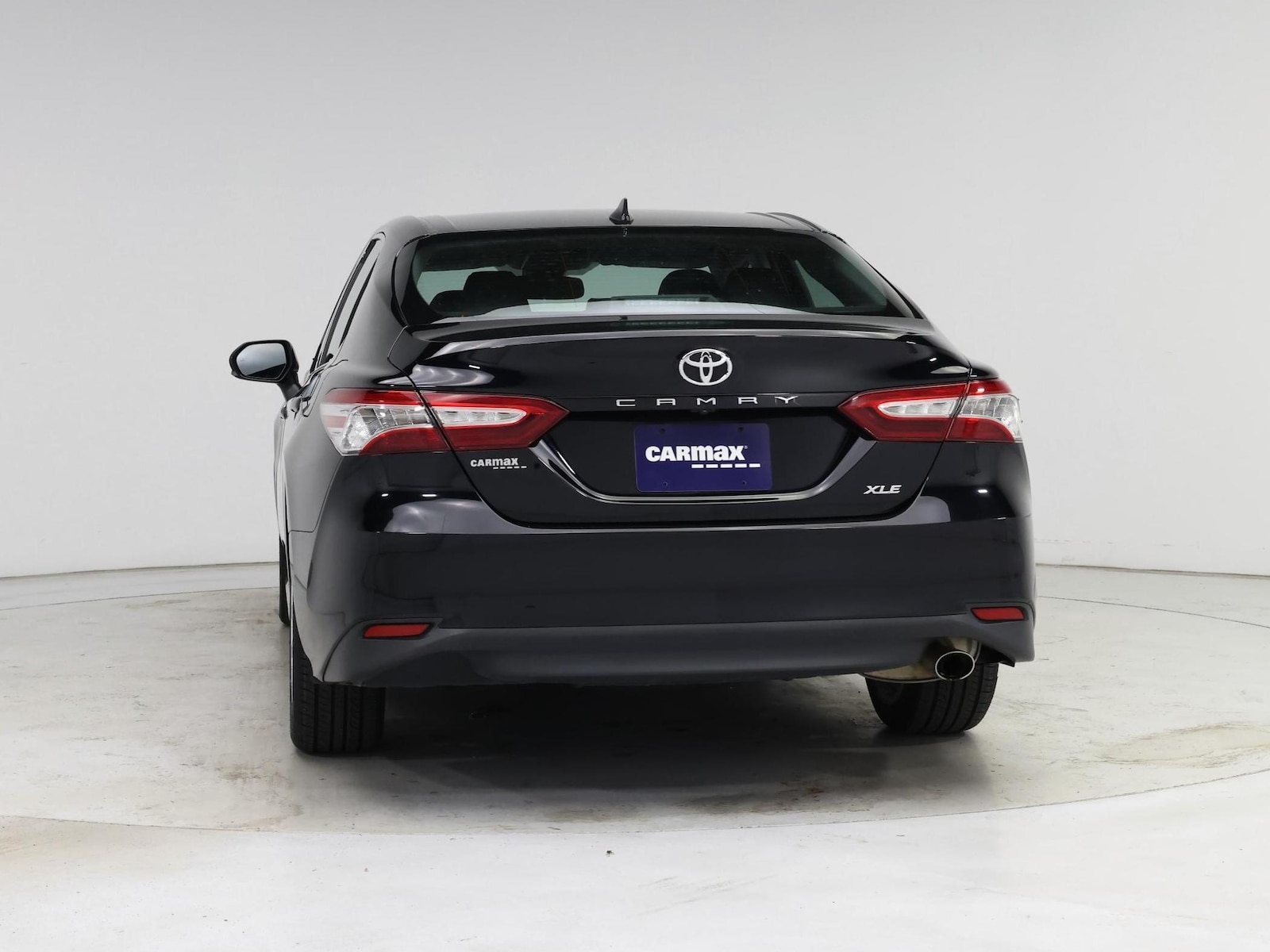 2019 Toyota Camry XLE - Photo 7