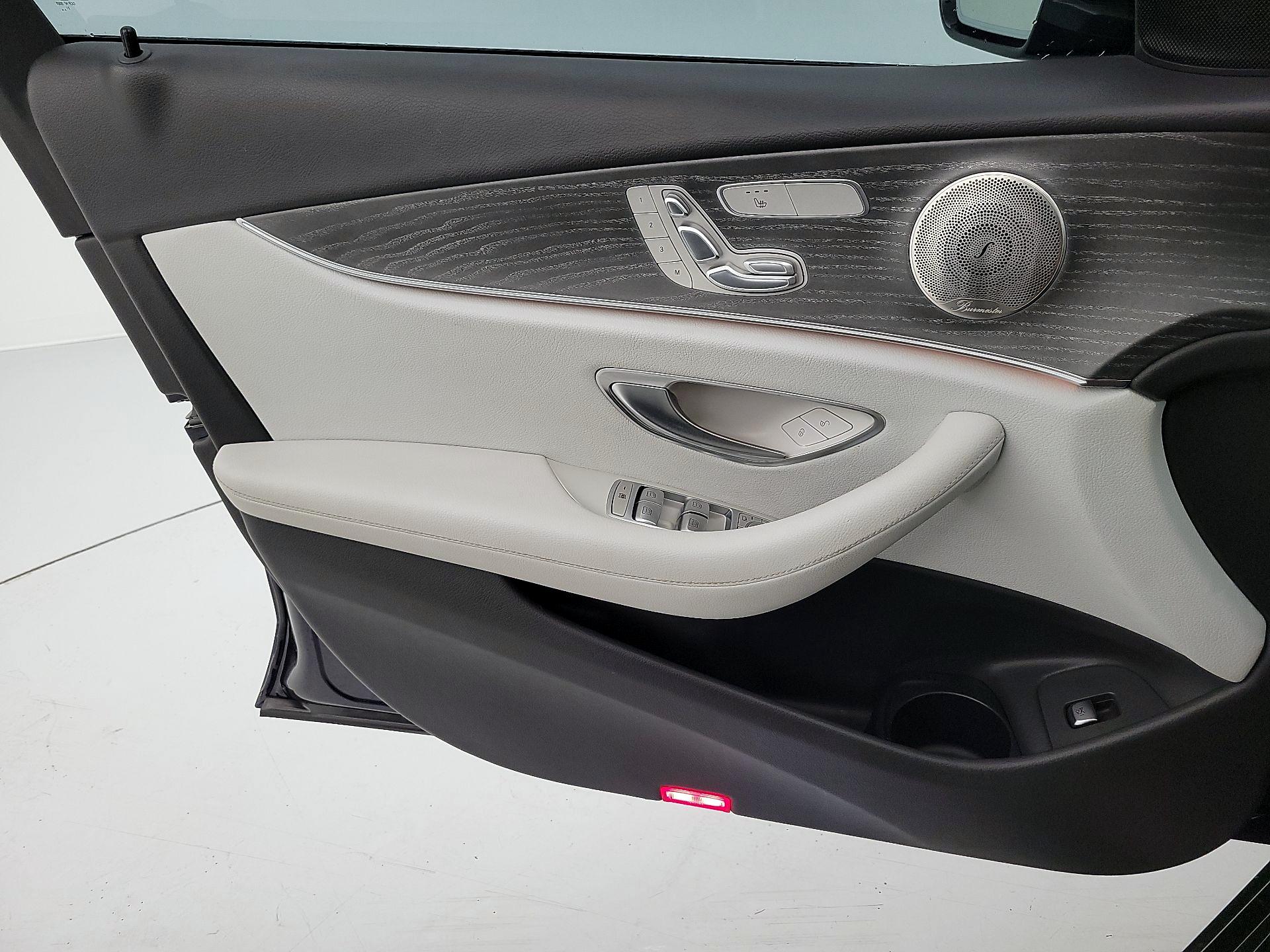 Thumbnail: 2022 Mercedes-Benz E-Class - 12
